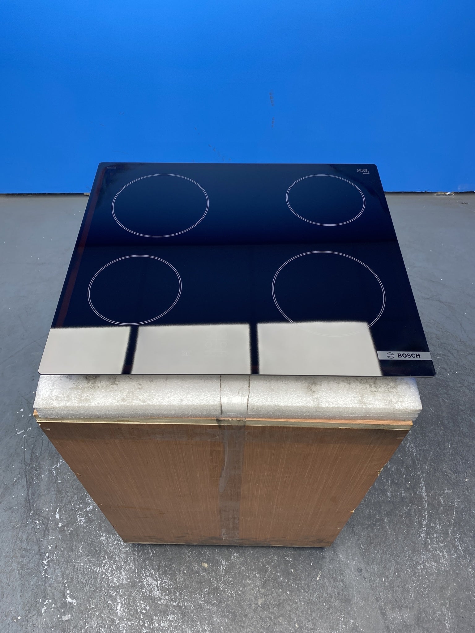 Bosch Series 2  PKE61RAA8B 60cm 4 Zone Ceramic Hob