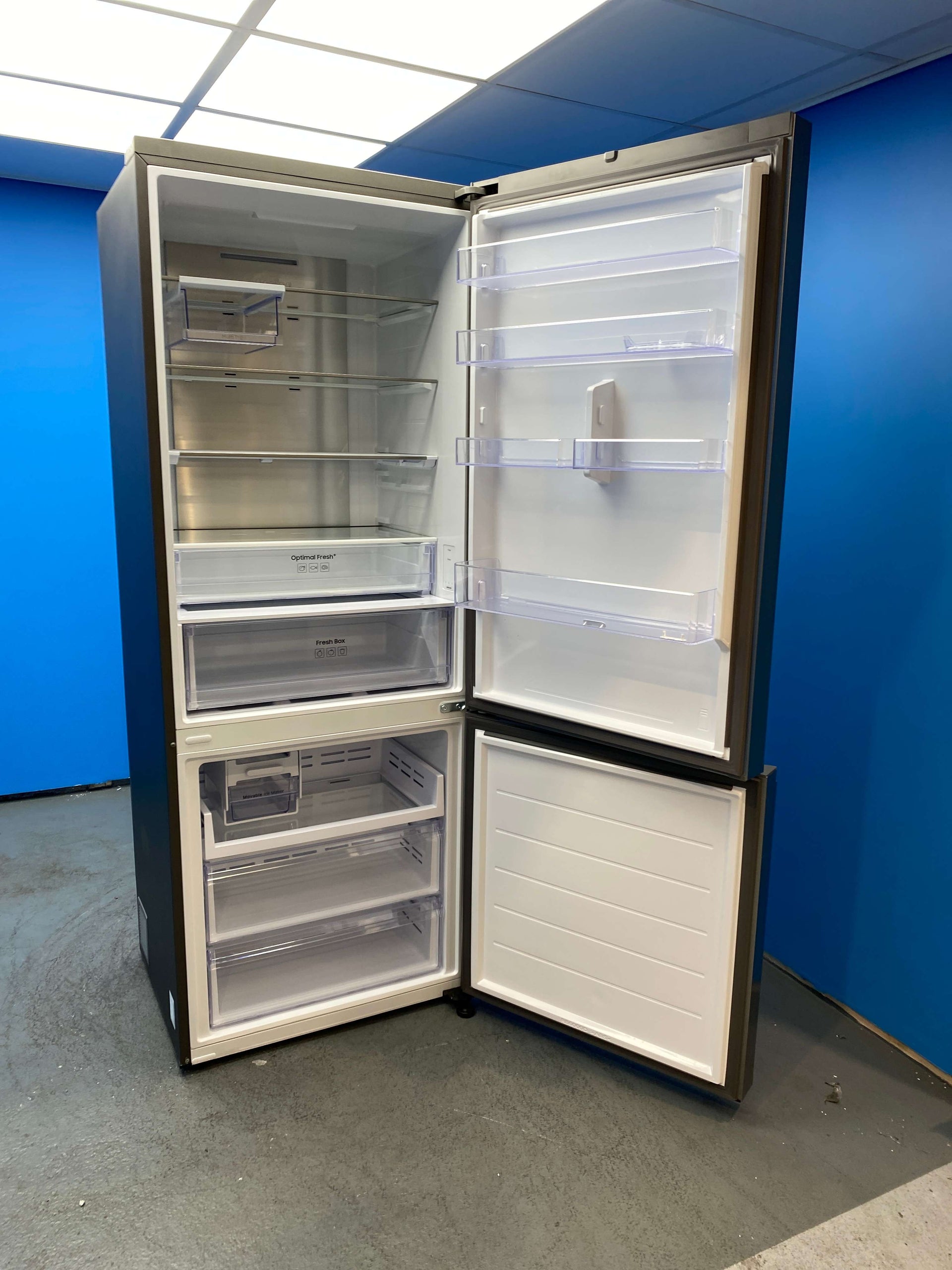 Samsung RB53DG706AS9 Series 8 SpaceMax™ Smart Fridge Freezer