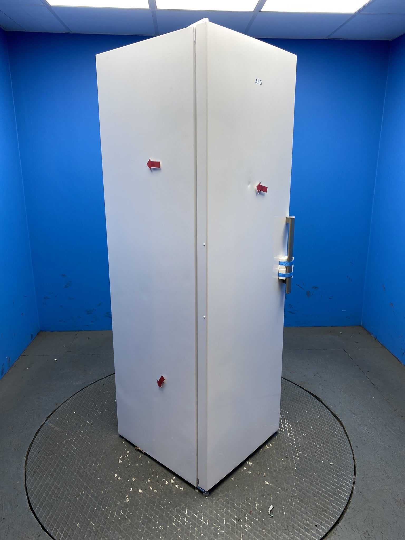 AEG 7000 Series OAG7M281EW 278L No Frost Tall Freezer