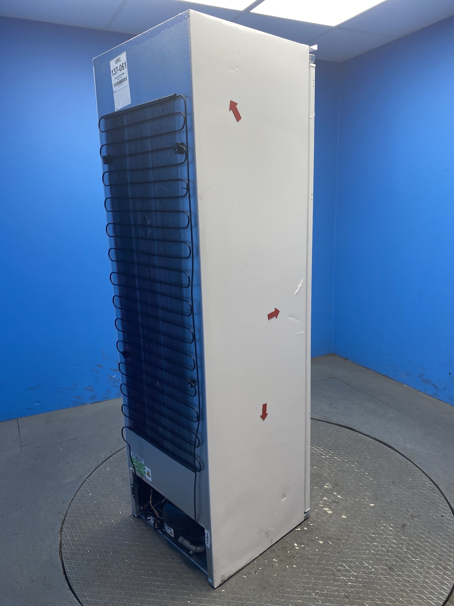 Candy CUS518EWK Integrated 204L Tall Freezer