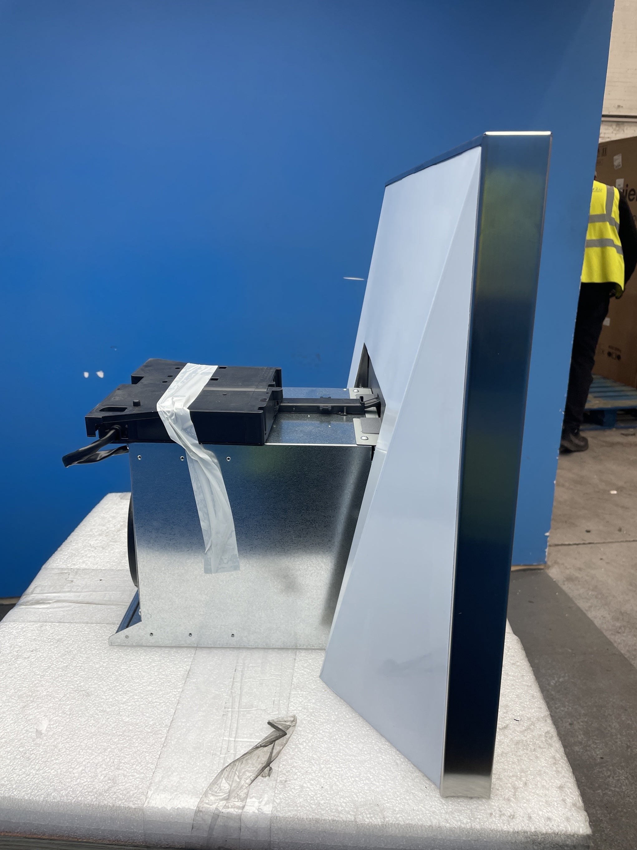 #GRC-154-045 - AEG DKB4650M 60cm Stainless Steel Chimney Cooker Hood