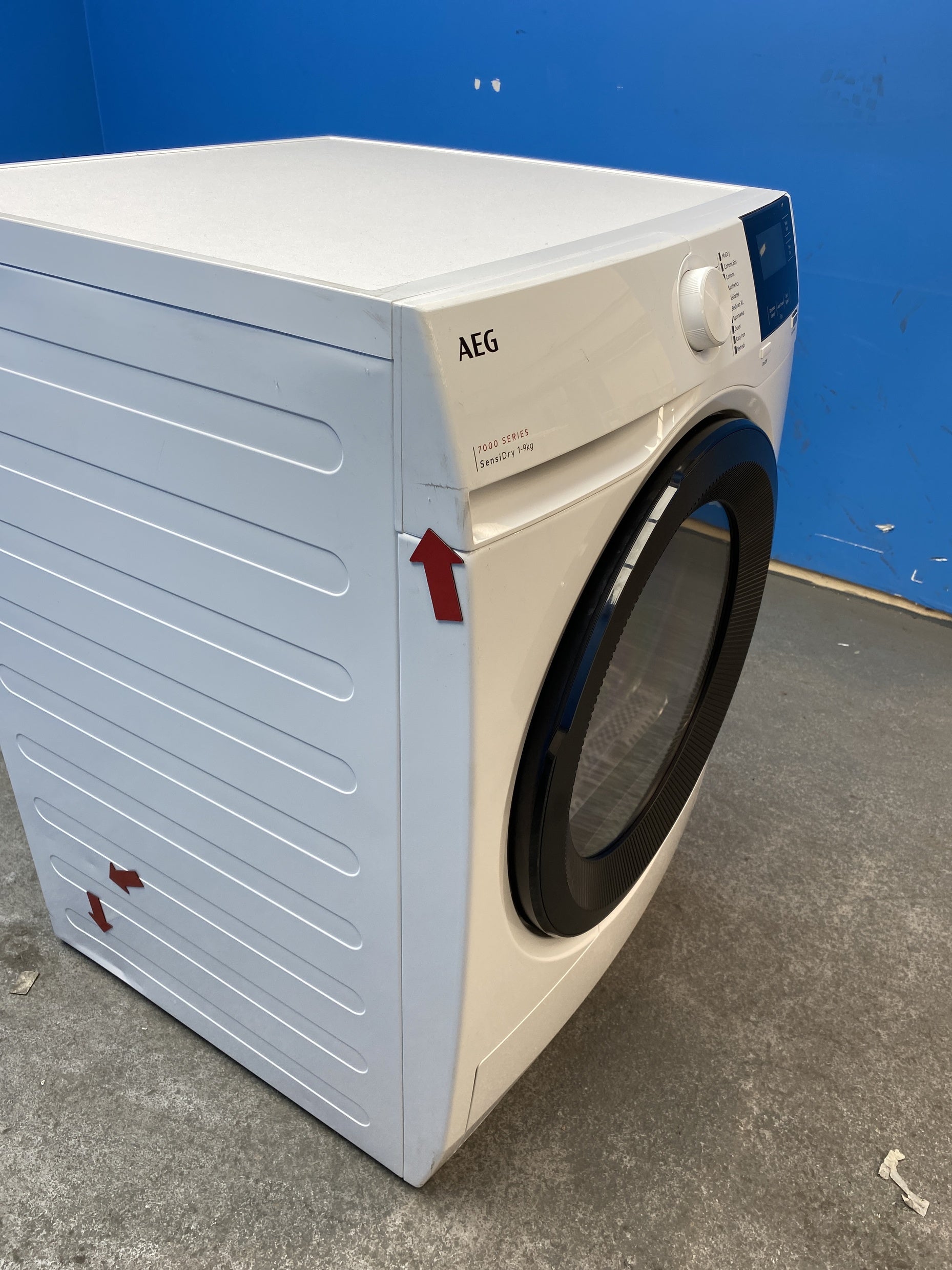 #GRC-158-189 - AEG TR719A4B 7000 Series SensiDry 9kg Heat Pump Tumble Dryer