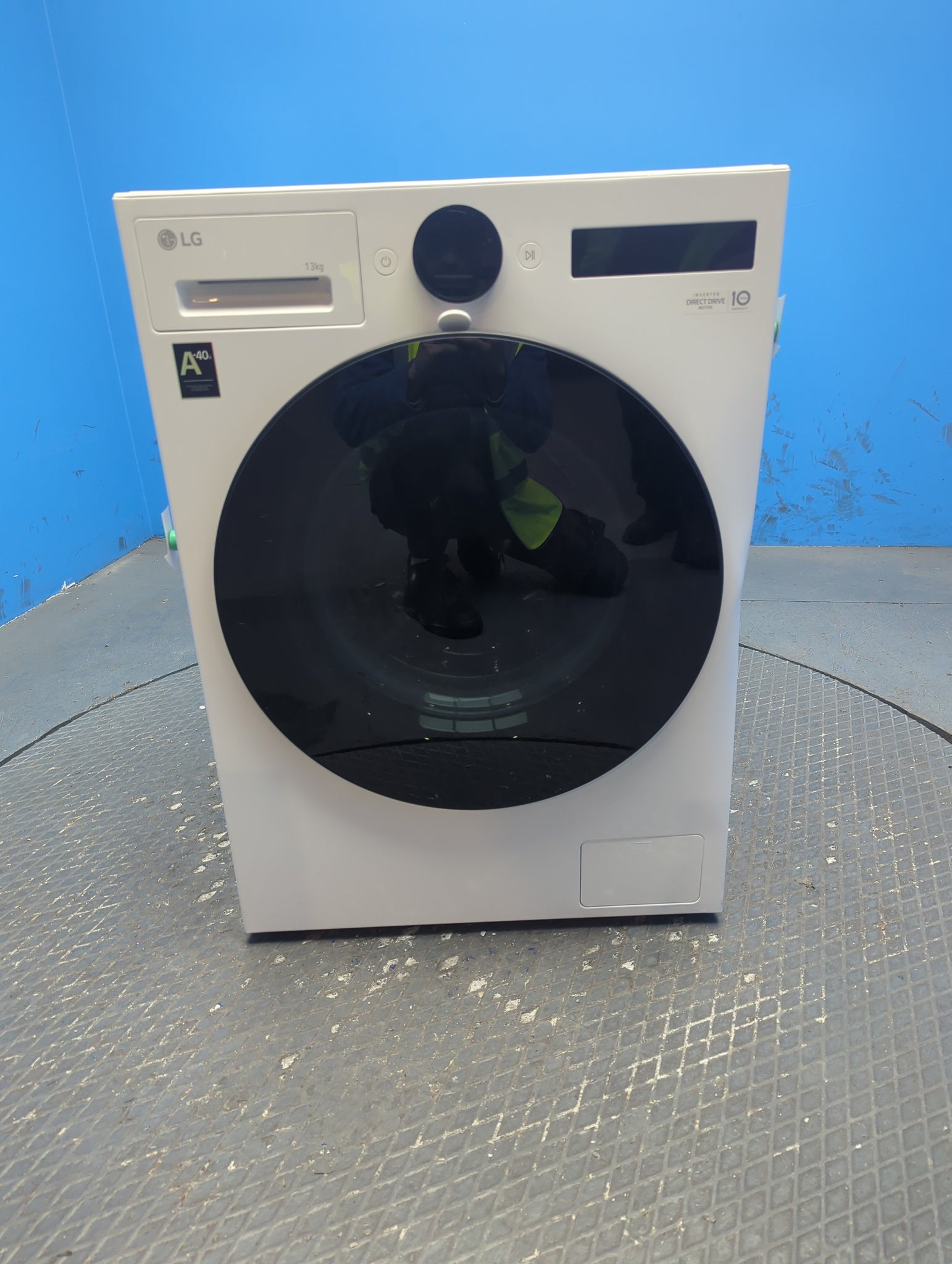 LG F4X7013TWB 13kg 1400rpm AI DD TurboWash 360 Washing Machine