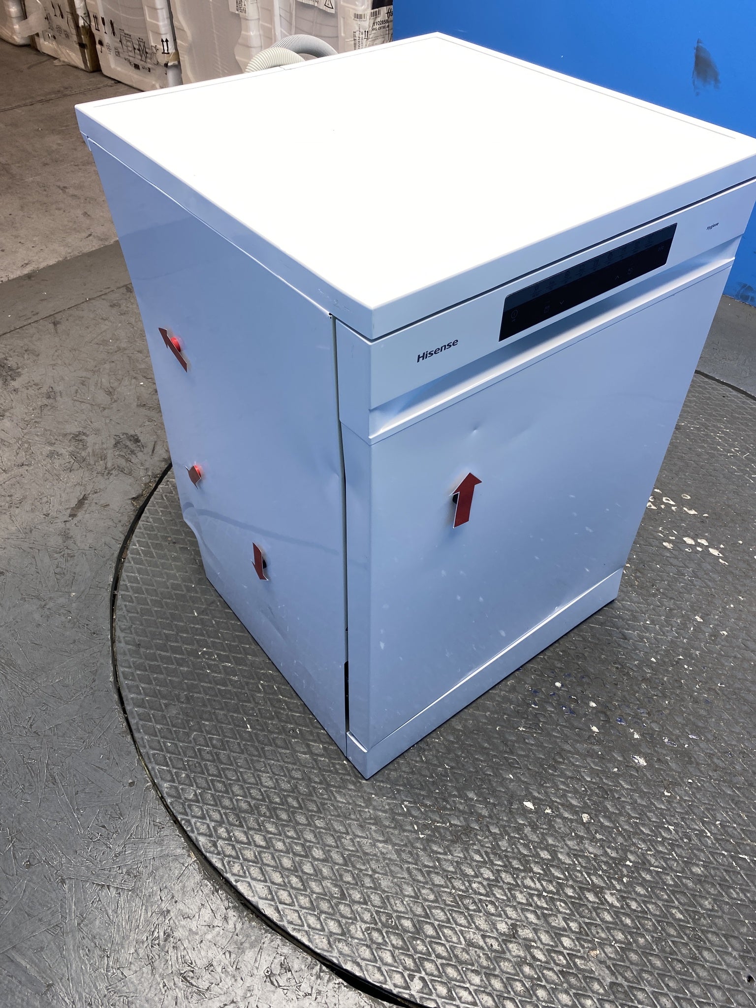 Hisense HS673C60WUK 16 Place Setting Dishwasher