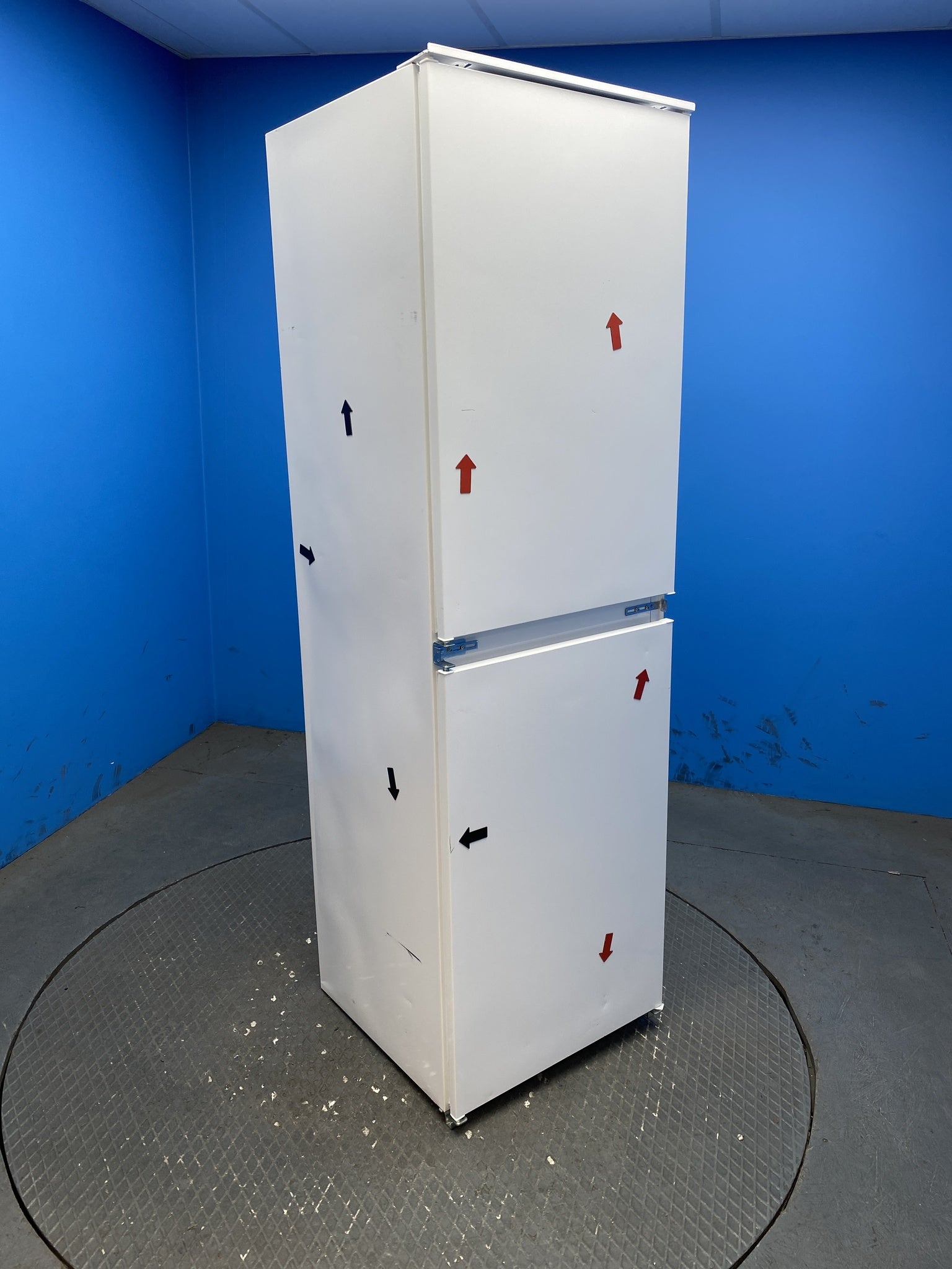 AEG LNT7NF18S5 50/50 Integrated No Frost Fridge Freezer