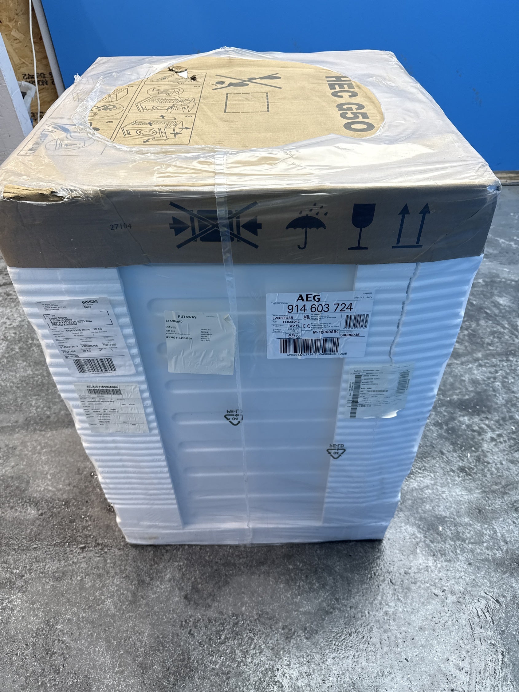 #GRC-154-054 - AEG 6000 Series LWX60846B 8/4kg 1600rpm Washer Dryer