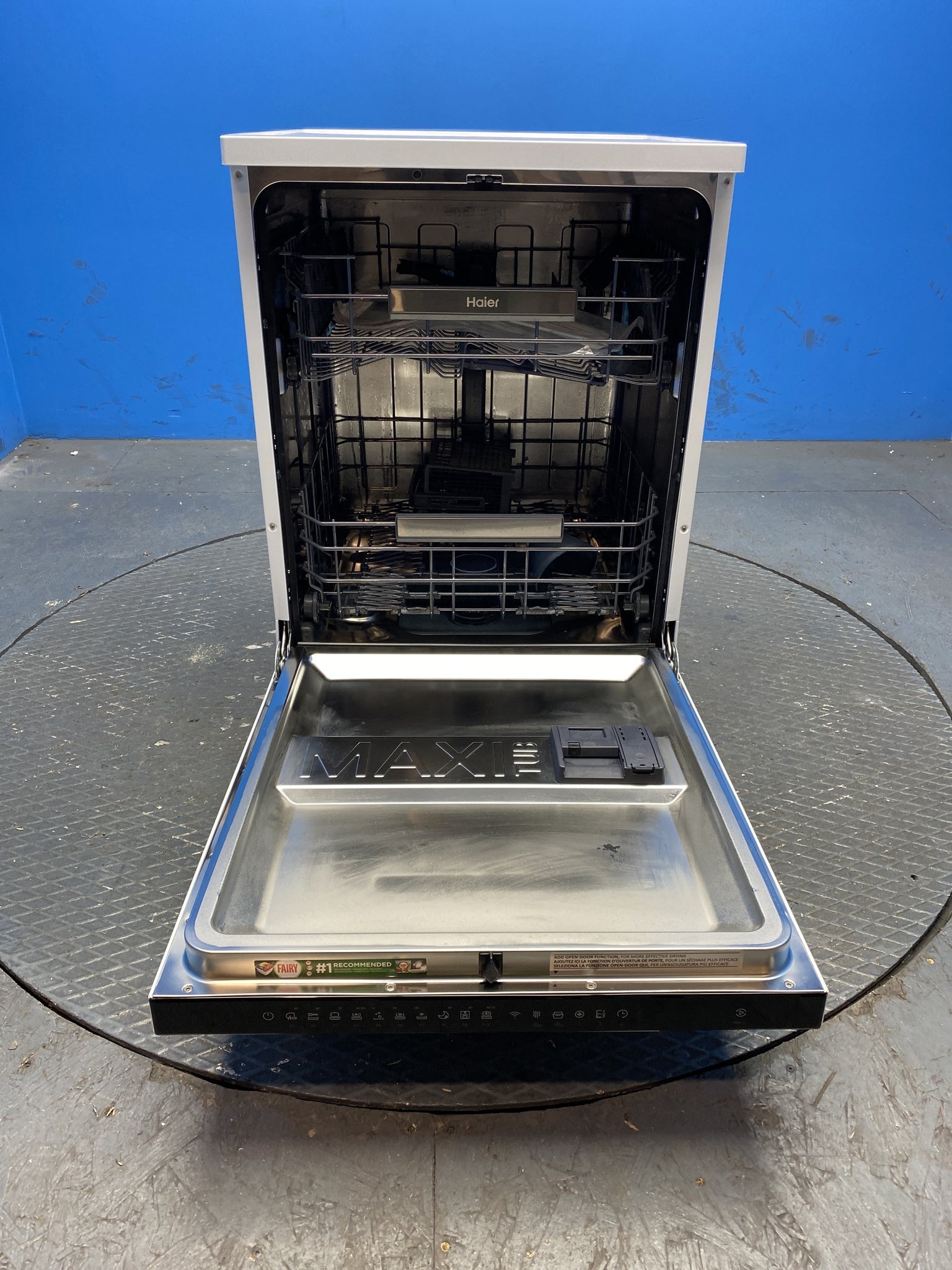 Haier I-Pro Shine Series 7 XF 4A4M0W-80 14 Place Dishwasher