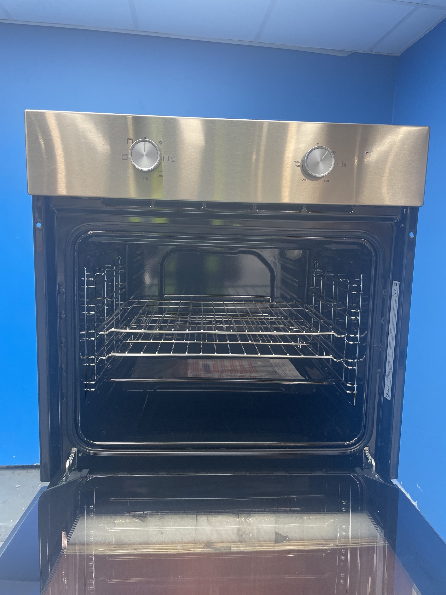 #GRC-158-788 - Midea Xpress MBO65M40M04E-SS Static Built-In Single Oven