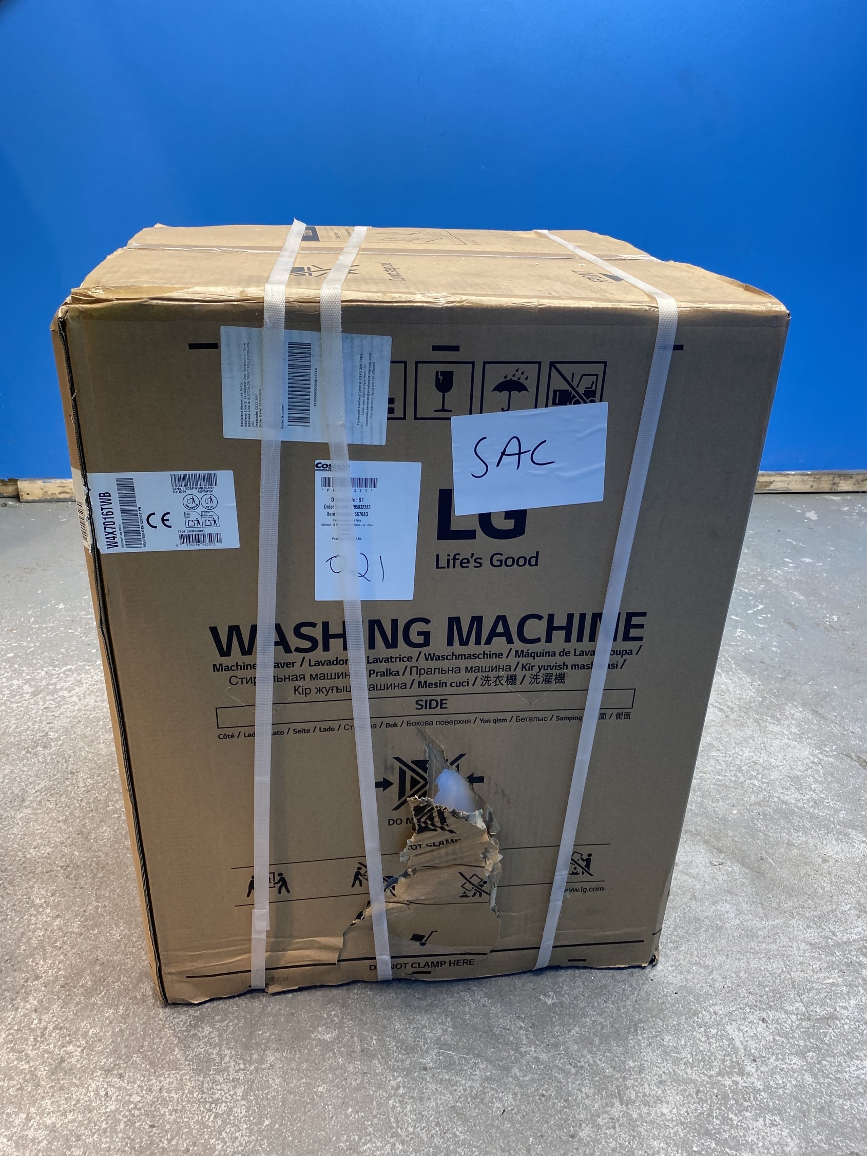 #GRC-136-263 - LG W4X7016TWB AI Direct Drive 11/6kg 1400rpm Washer Dryer