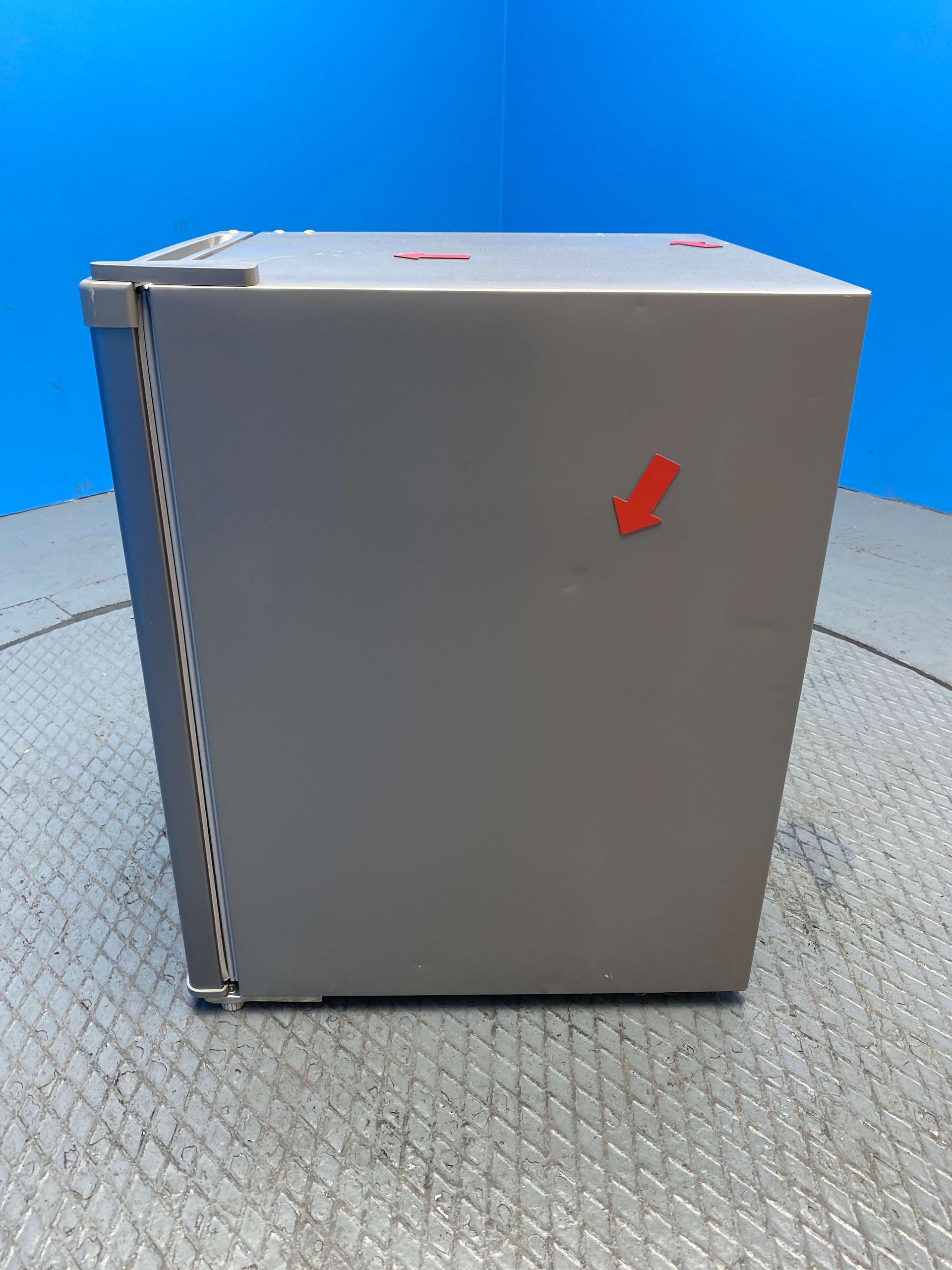 Russell Hobbs RH67TTLF0E1SS 66L Stainless Steel Mini Fridge