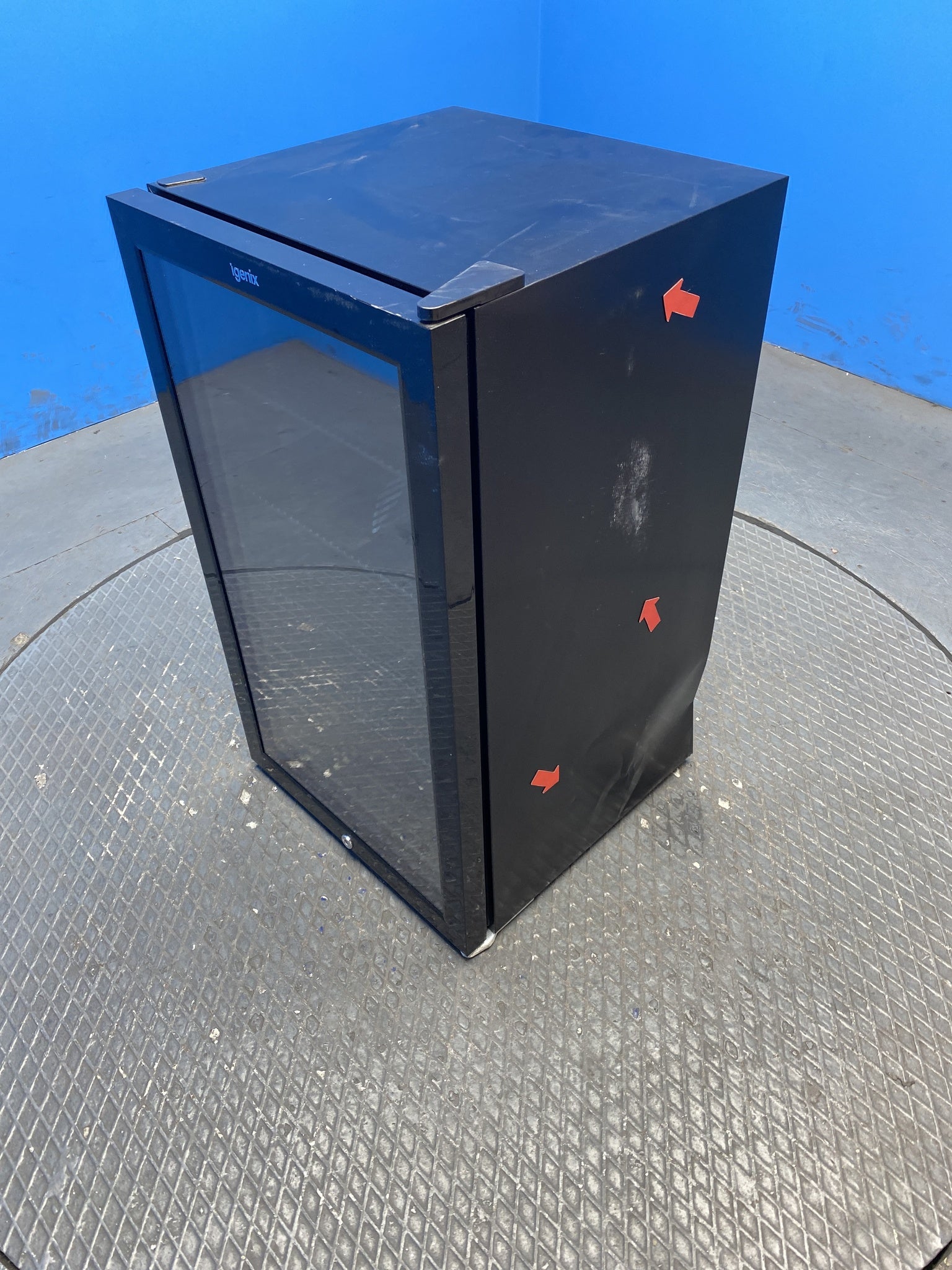 Igenix SC-98B 98L Drinks & Beverage Cooler