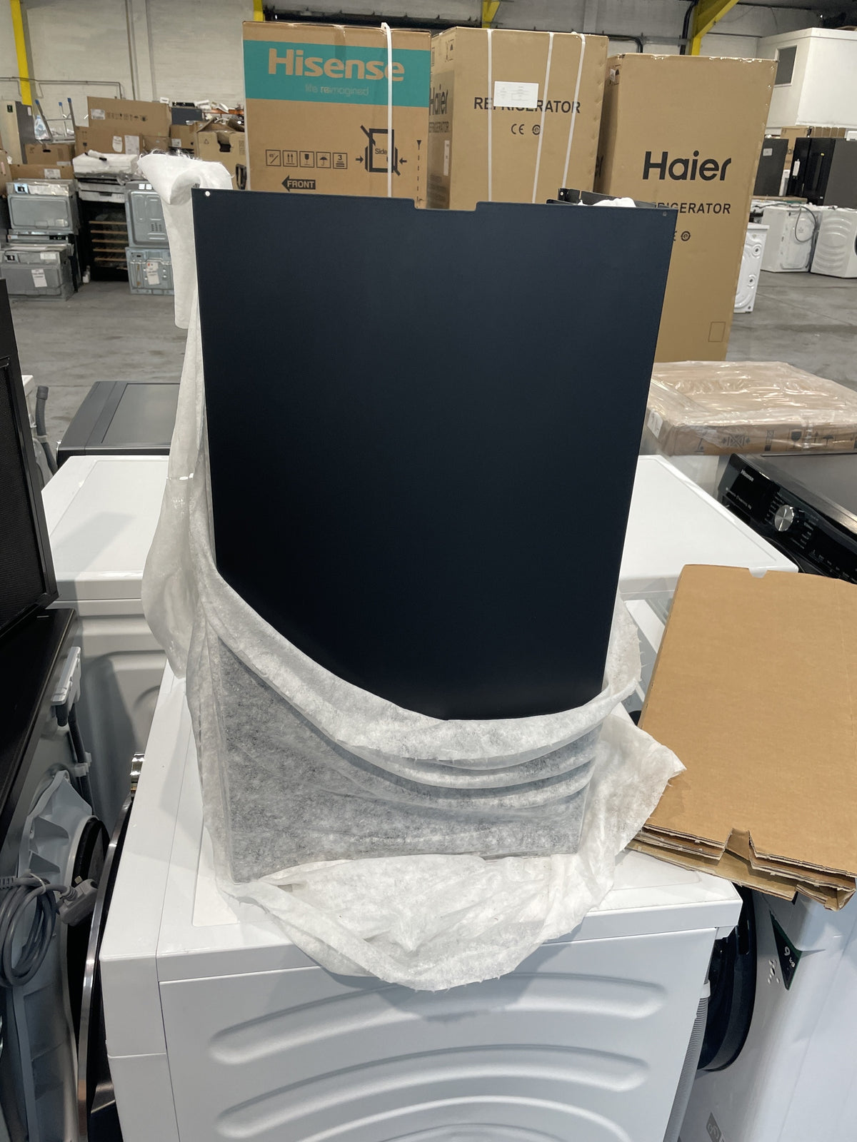 #GRC-155-947 - AEG 8000 AuroraTech GB87D91CB Built-in Box Chimney Cooker Hood