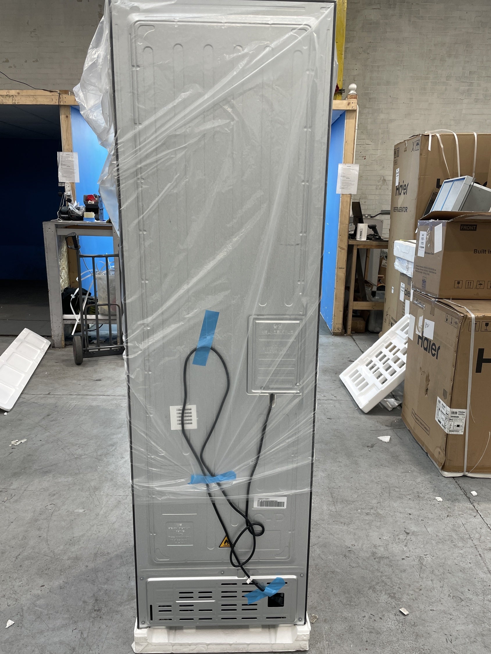 #GRC-157-865 - Hoover HONCQ3T518EWTK No Frost Fridge Freezer with Water Dispenser