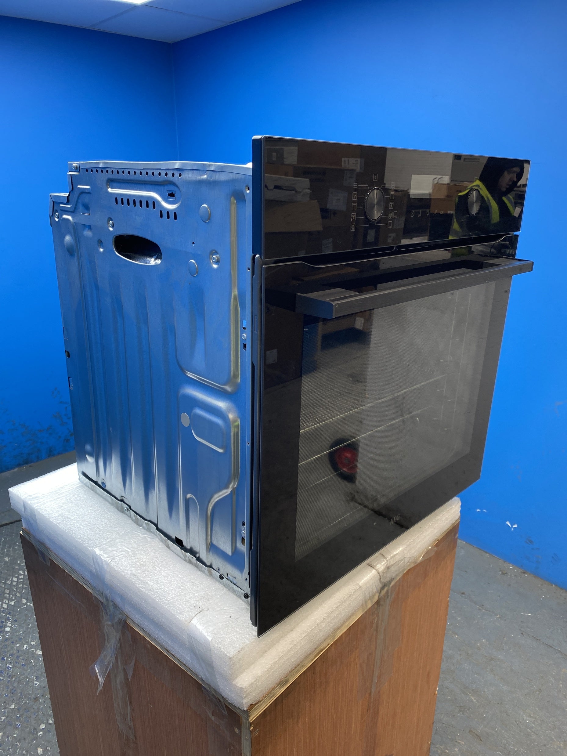 #GRC-142-848 - AEG OS6PB50AK Built-in Pyrolytic Single Oven with AirFry