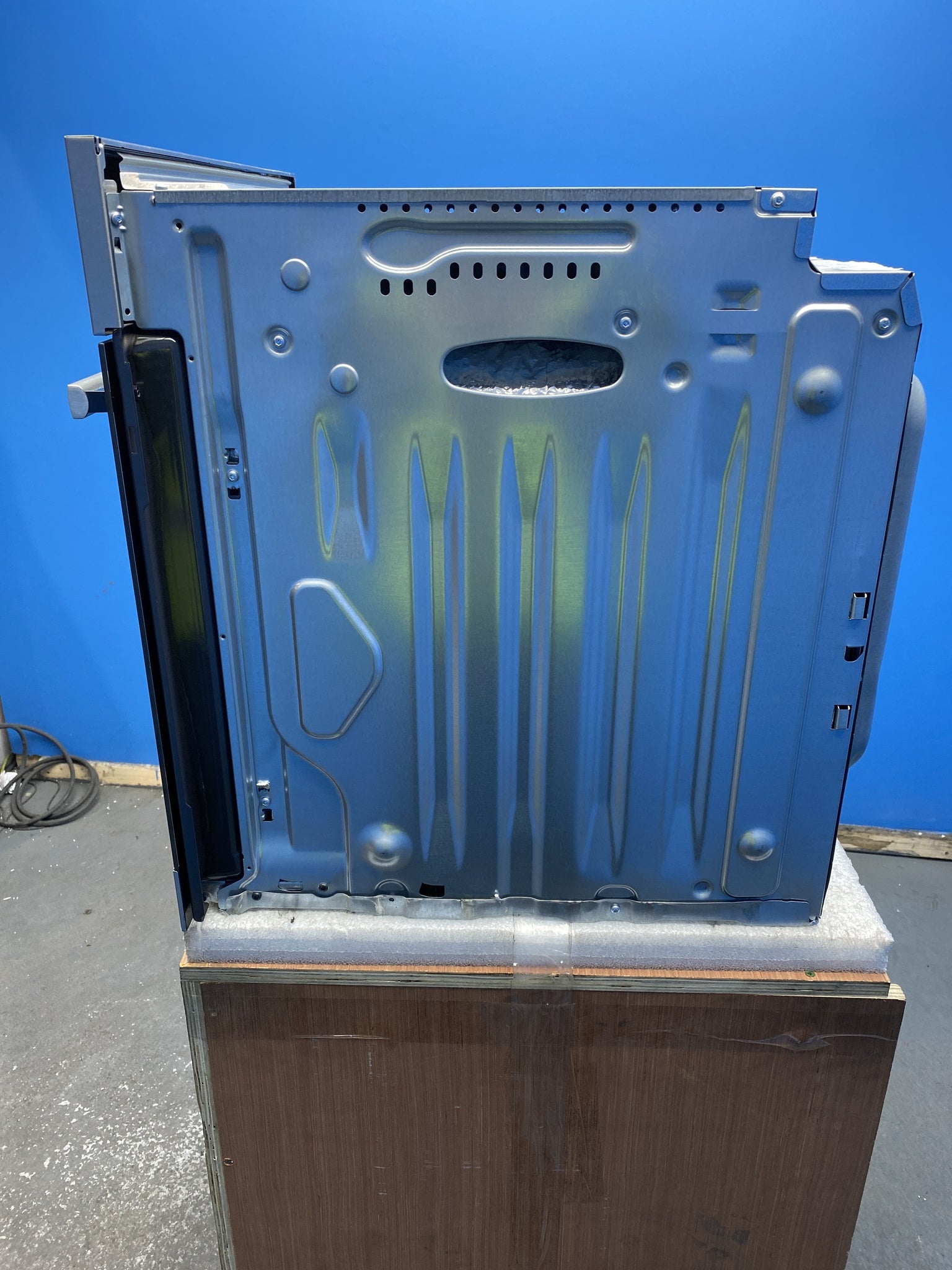 AEG BES355010M SteamBake Built-In Electric Single Oven