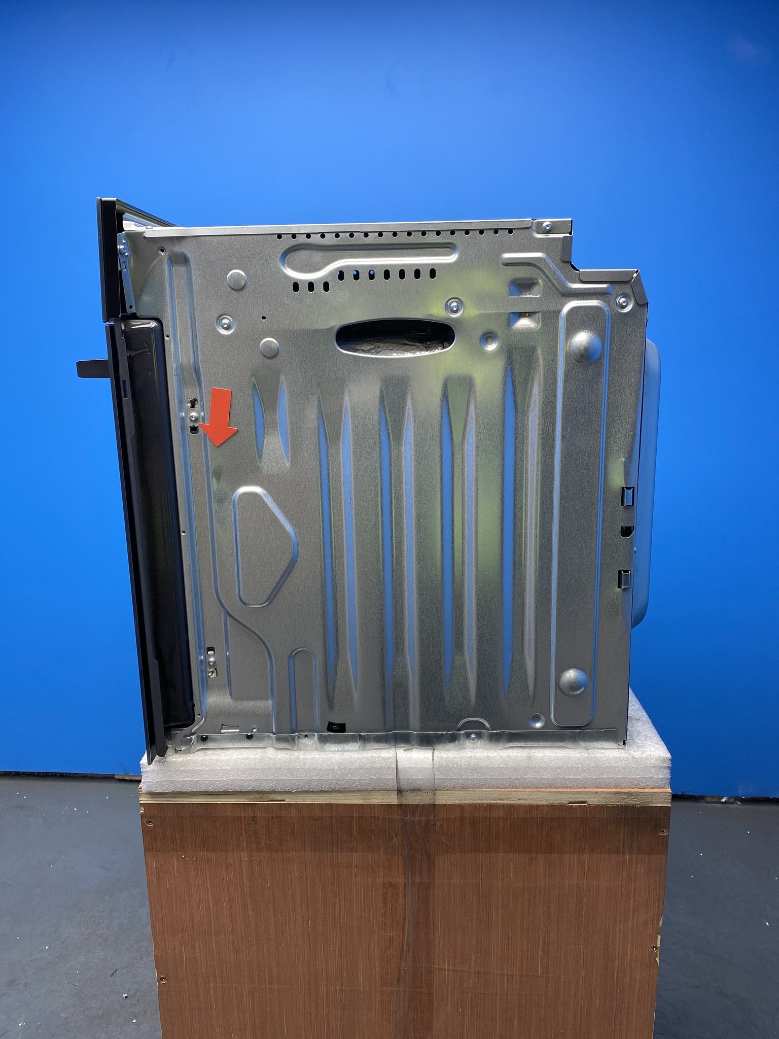 AEG 6000 SenseCook OS6AB50AK Built-In 71 Litre Single Oven