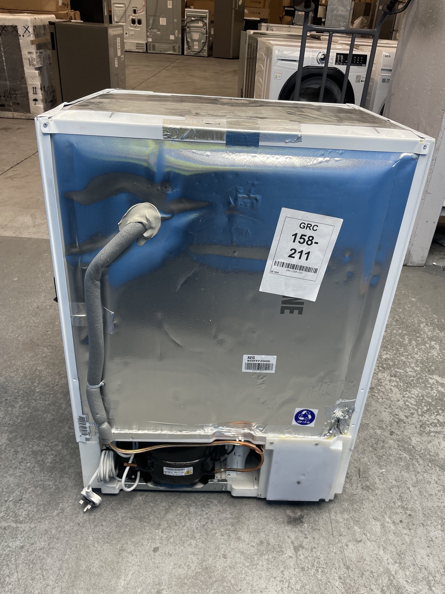 #GRC-158-211 - AEG OAB7N82EF 7000 Series NoFrost 85 Litre Integrated Freezer