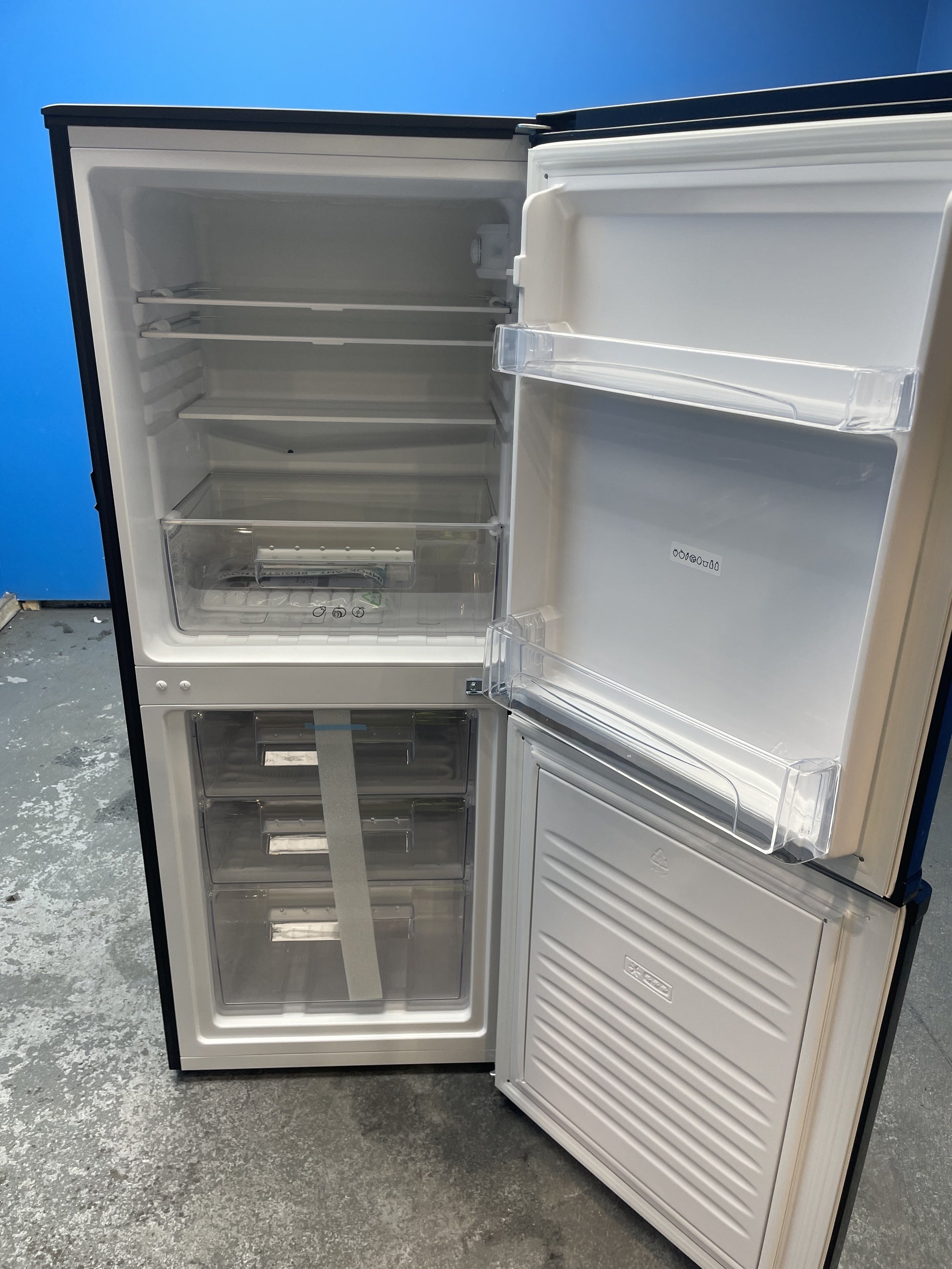 #GRC-157-858 - Candy CCH1S513EBK 185 Litre Combi Fridge Freezer