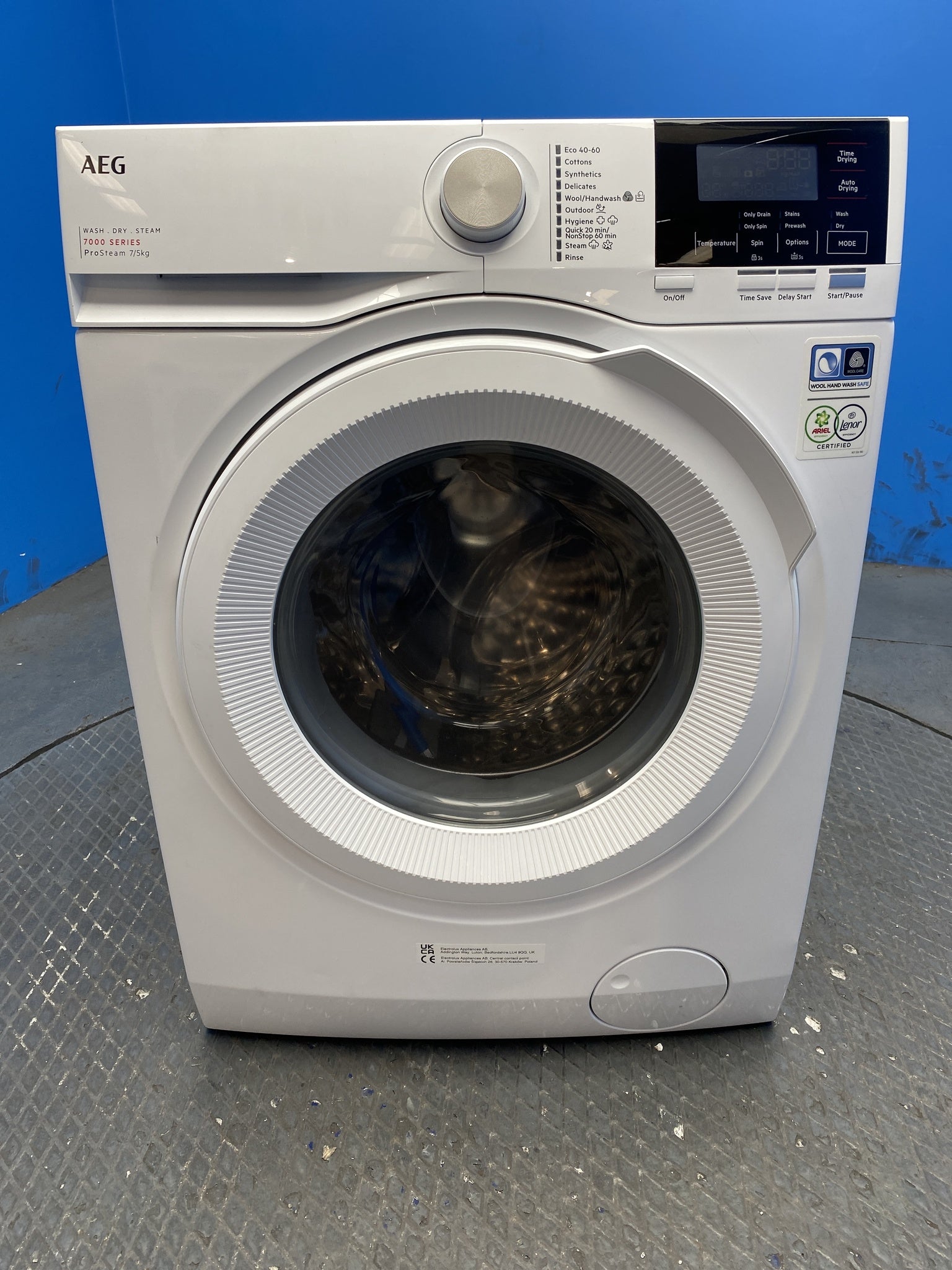 AEG LWR7175M2B 7000 ProSteam 7kg/5kg 1400rpm Washer Dryer