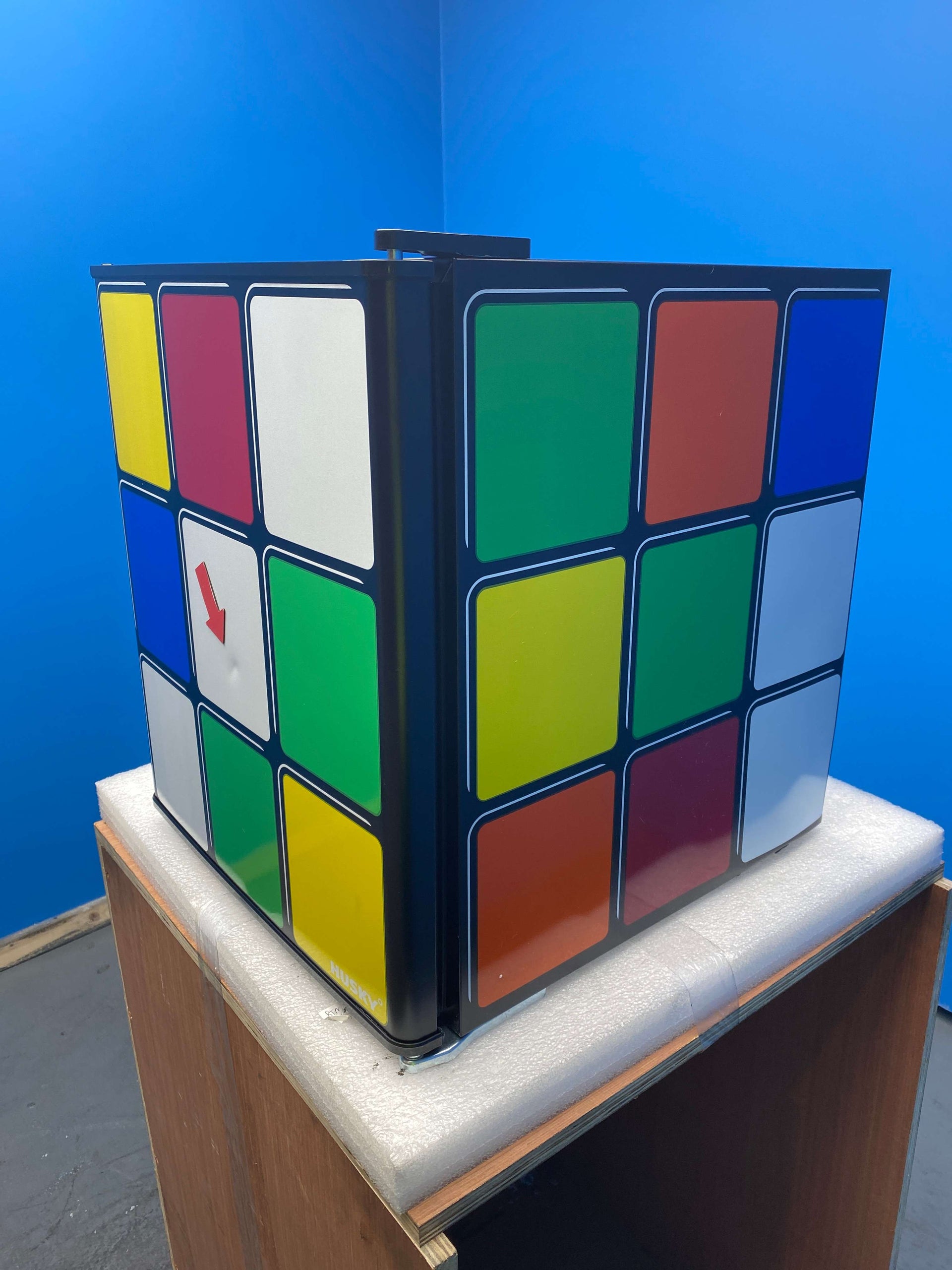 Husky HU231 43 Litre Rubiks Cube Mini Fridge