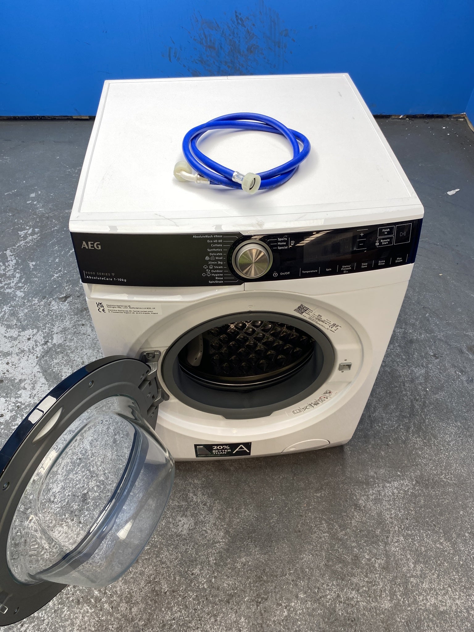 #GRC-155-938 - AEG 9000 Series LFR95146WS AbsoluteCare 10kg 1400rpm Washing Machine