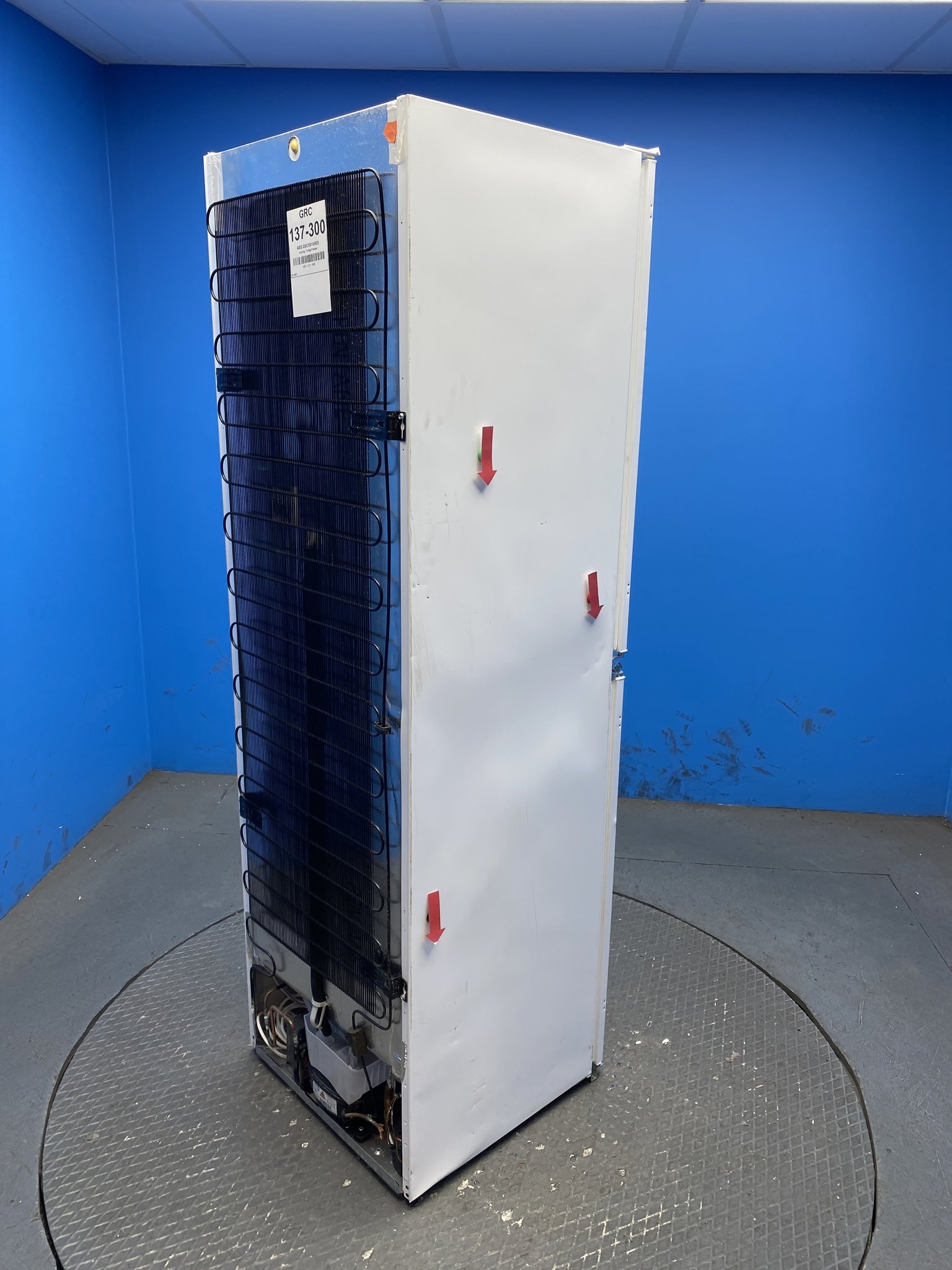 AEG OSC5S185ES 5000 Series Integrated Low Frost Fridge Freezer