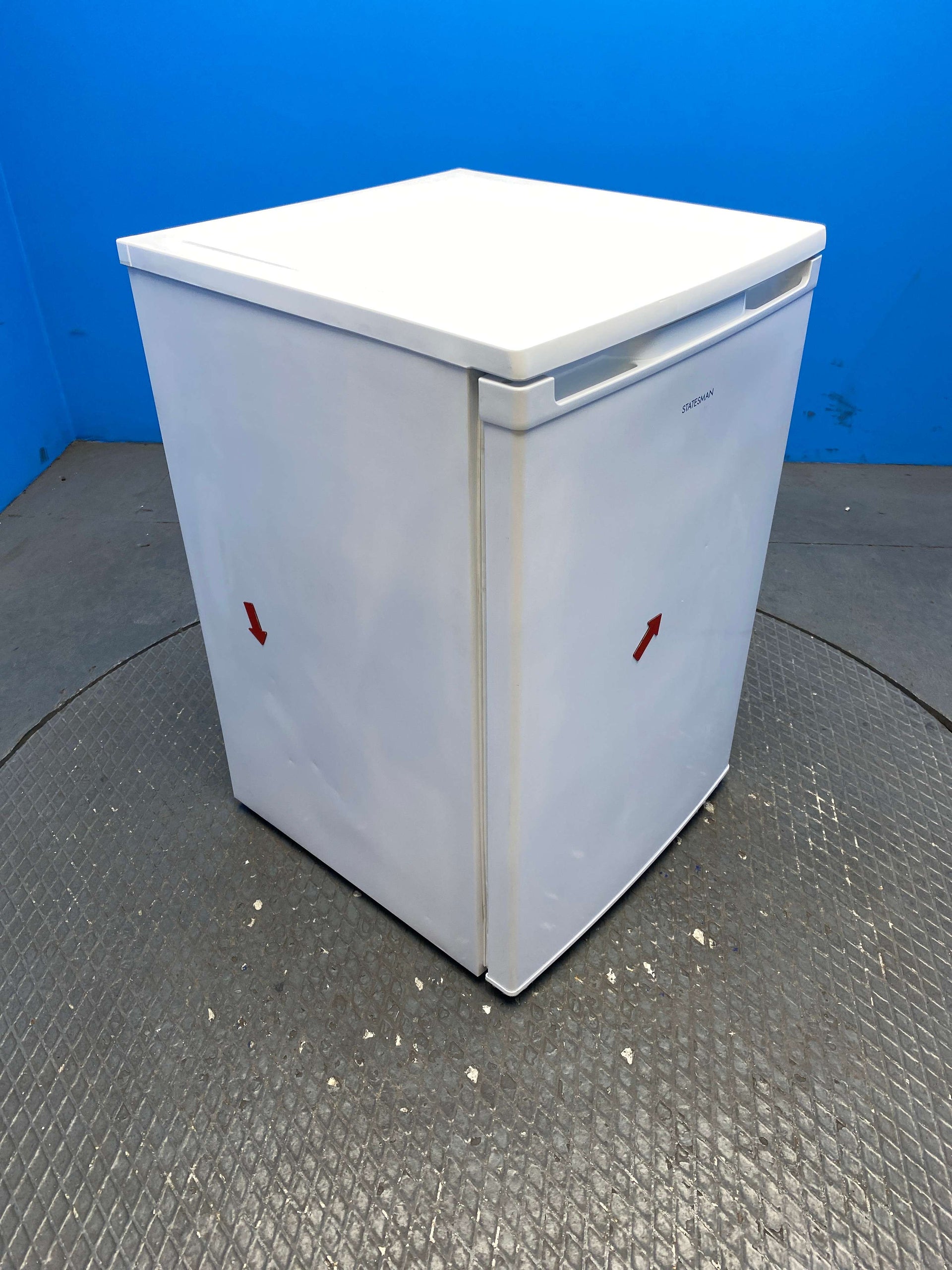 Statesman L255W 113 Litre 55cm Under Counter Fridge