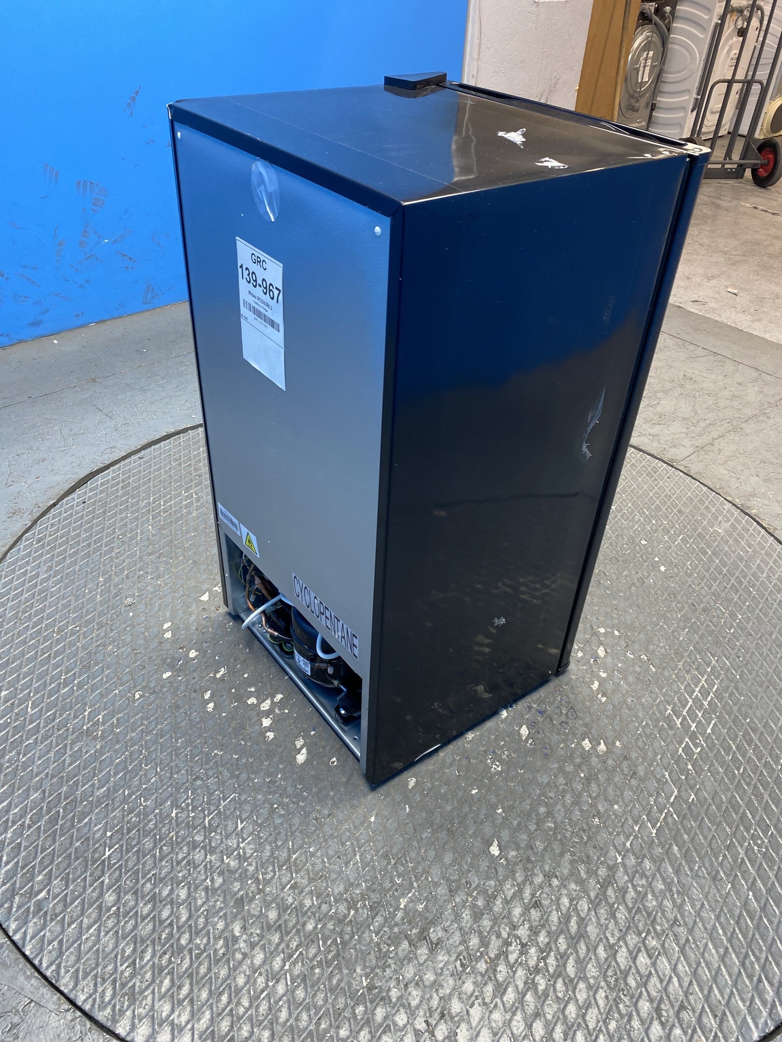 COMFEE' RCD93BL2(E) 93L Under-Counter Fridge with Cooler Box