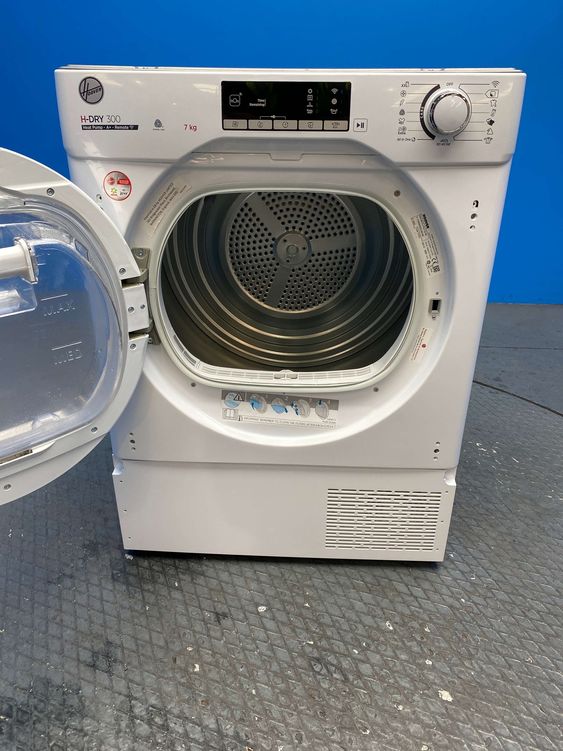 Hoover BATDH7A1TCE Integrated 7kg Heat Pump Tumble Dryer