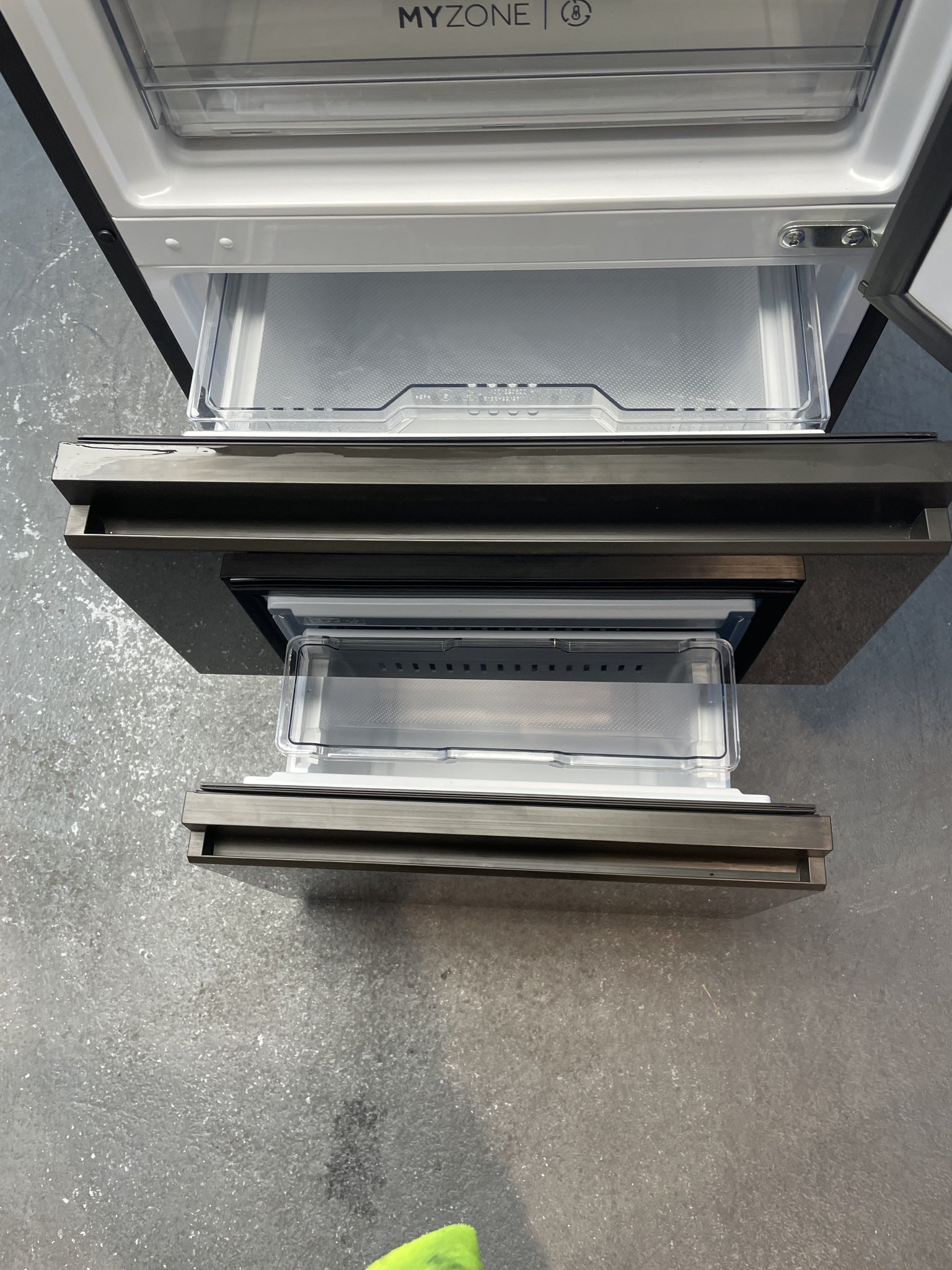 Haier 205cm No Frost Fridge Freezer – Obsidian Black