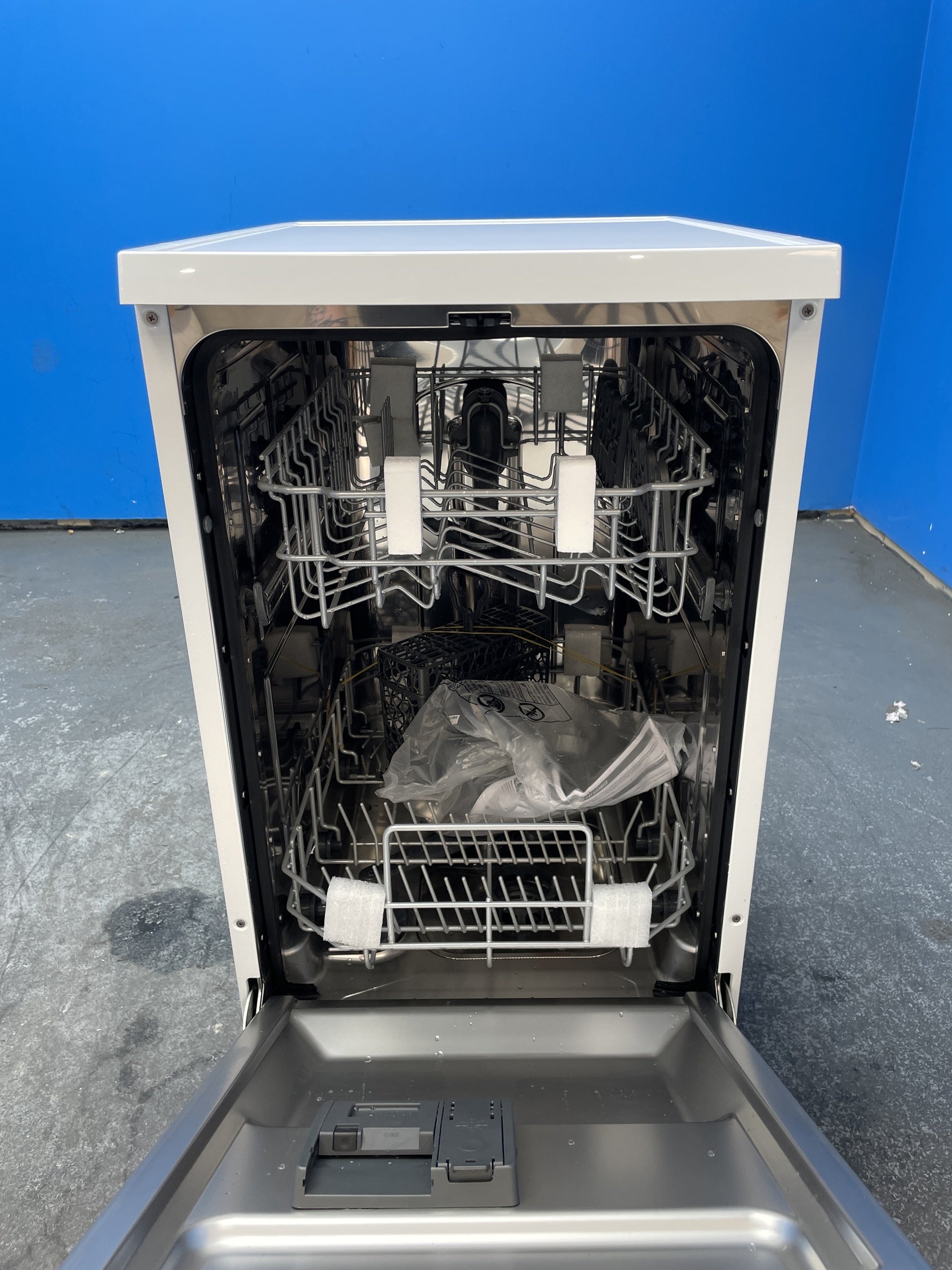 #GRC-160-351 - Candy CDPH 2L1049W Slimline 10 Place Brava Dishwasher