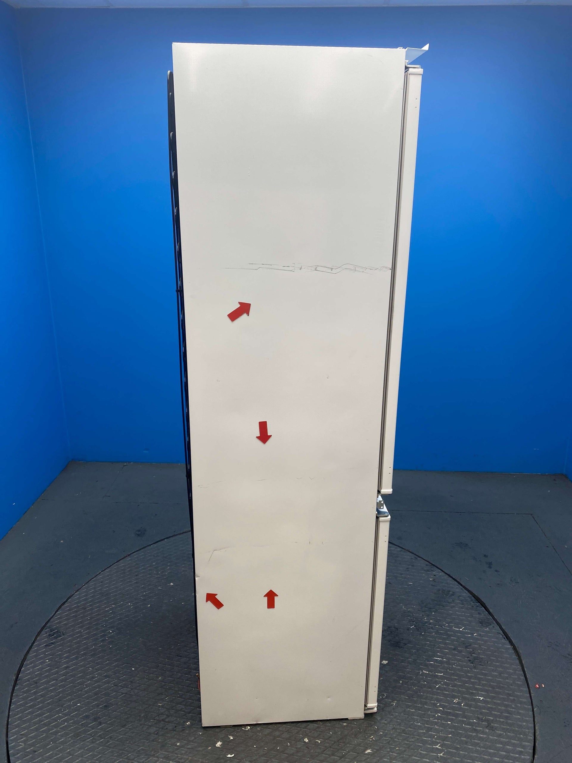 Hisense RIB312F4AWE Integrated 246 Litre Fridge Freezer