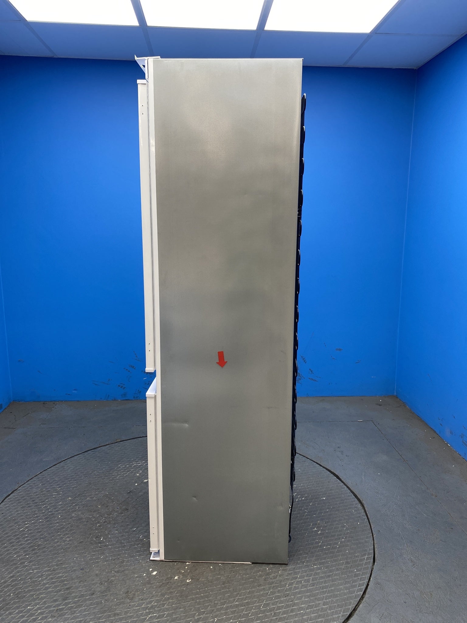 neue NBT3518FWK 70/30 Total No Frost Integrated Fridge Freezer