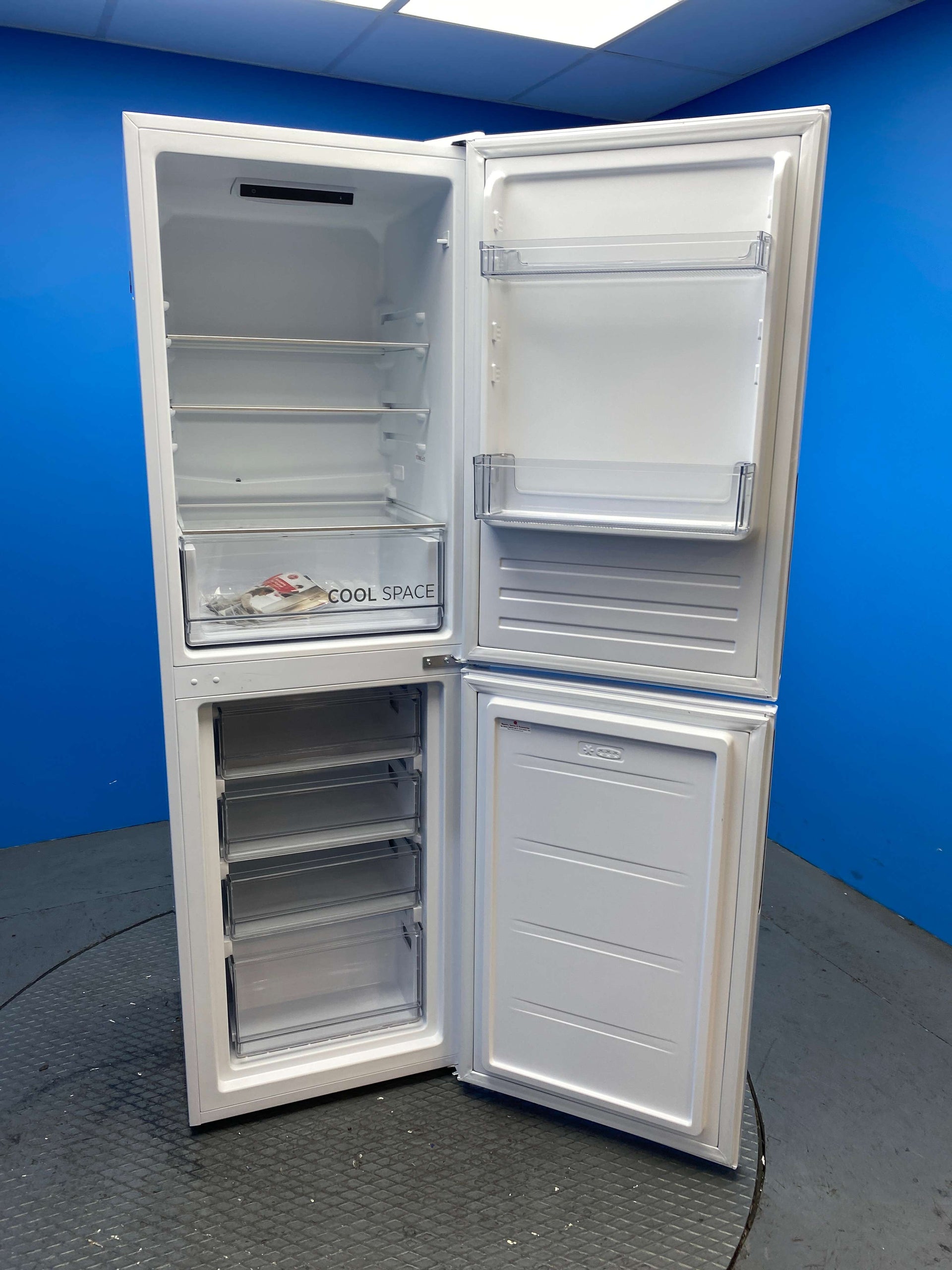 Hoover HOCT3L517EWK 252 Litre Combi Fridge Freezer