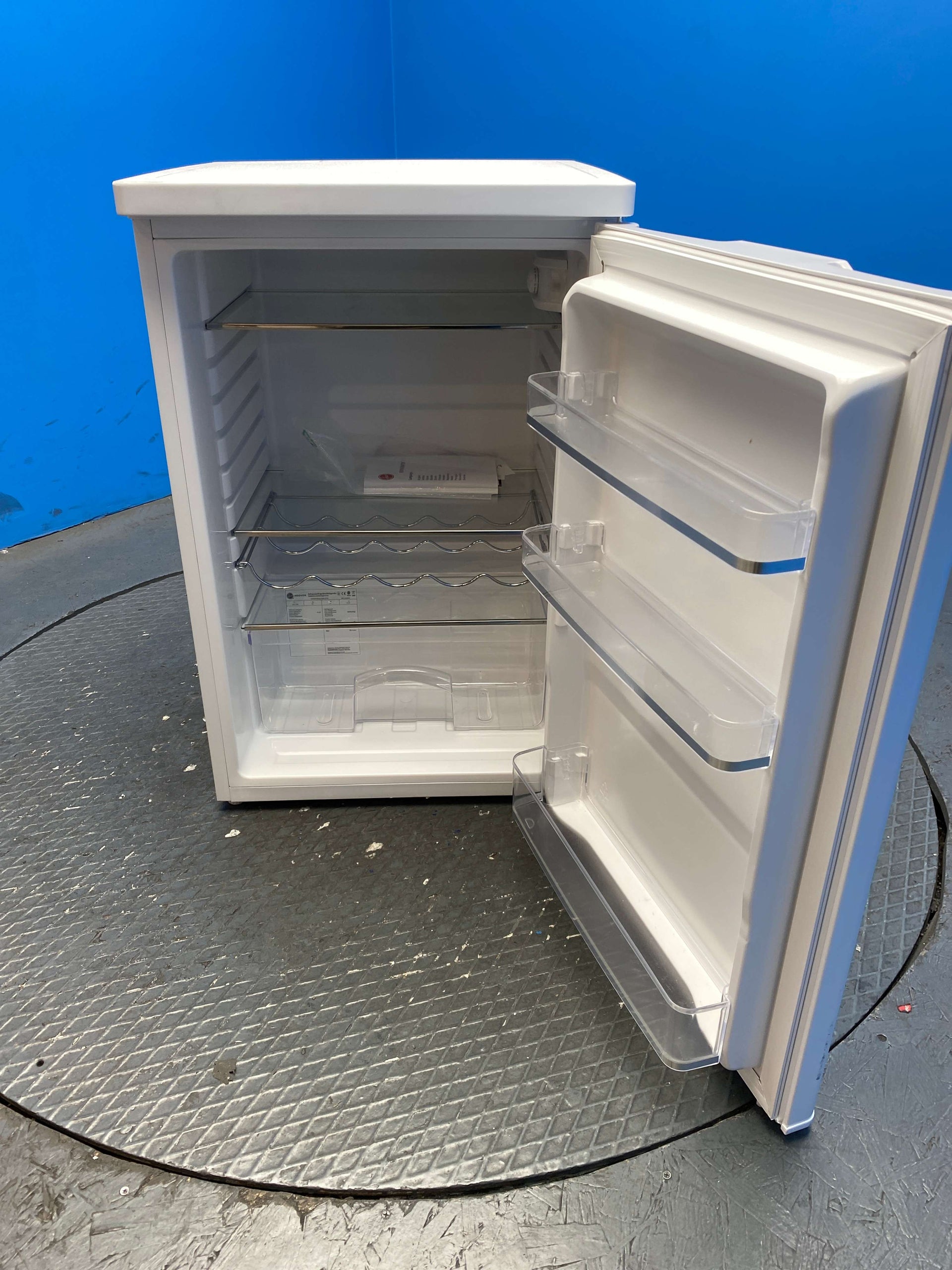Hoover HFLE54WN 127 Litre Table Top Refrigerator