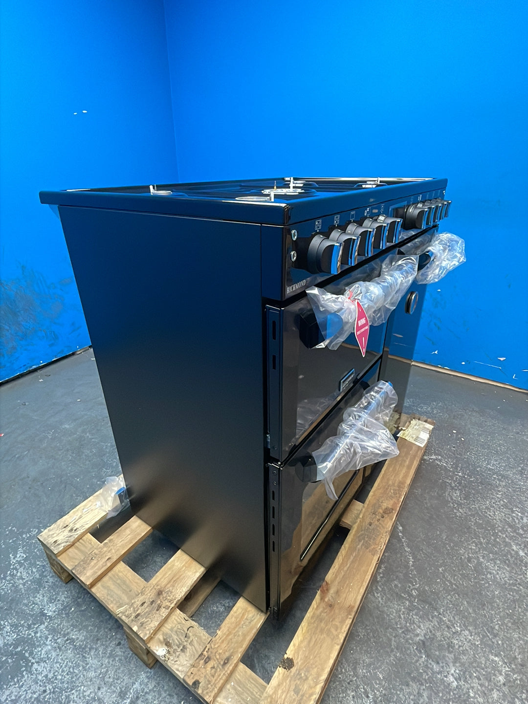 #GRC-164-322 - Stoves Richmond 90cm Dual Fuel Range Cooker – 174L, 3 Ovens, SteamCleanse, Black