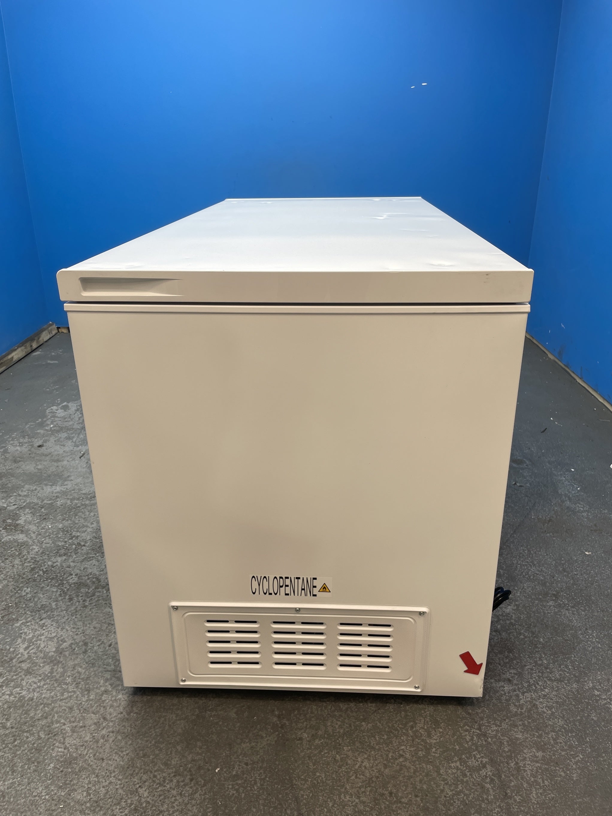 #GRC-163-149 - Hisense FC571D4AWLYE 372L Winter Guard Chest Freezer