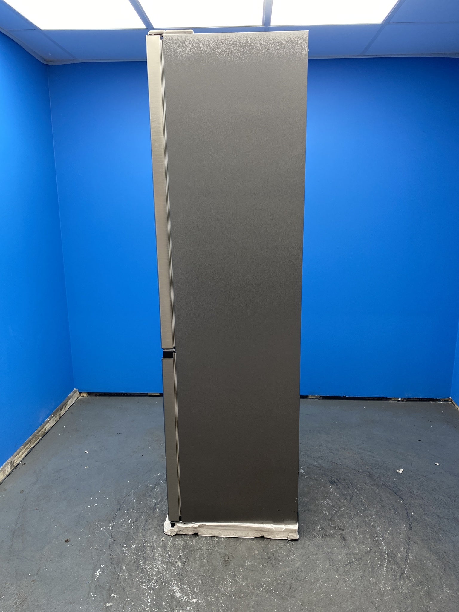 Hisense RB440N4ACA 336 Litre Combi Fridge Freezer