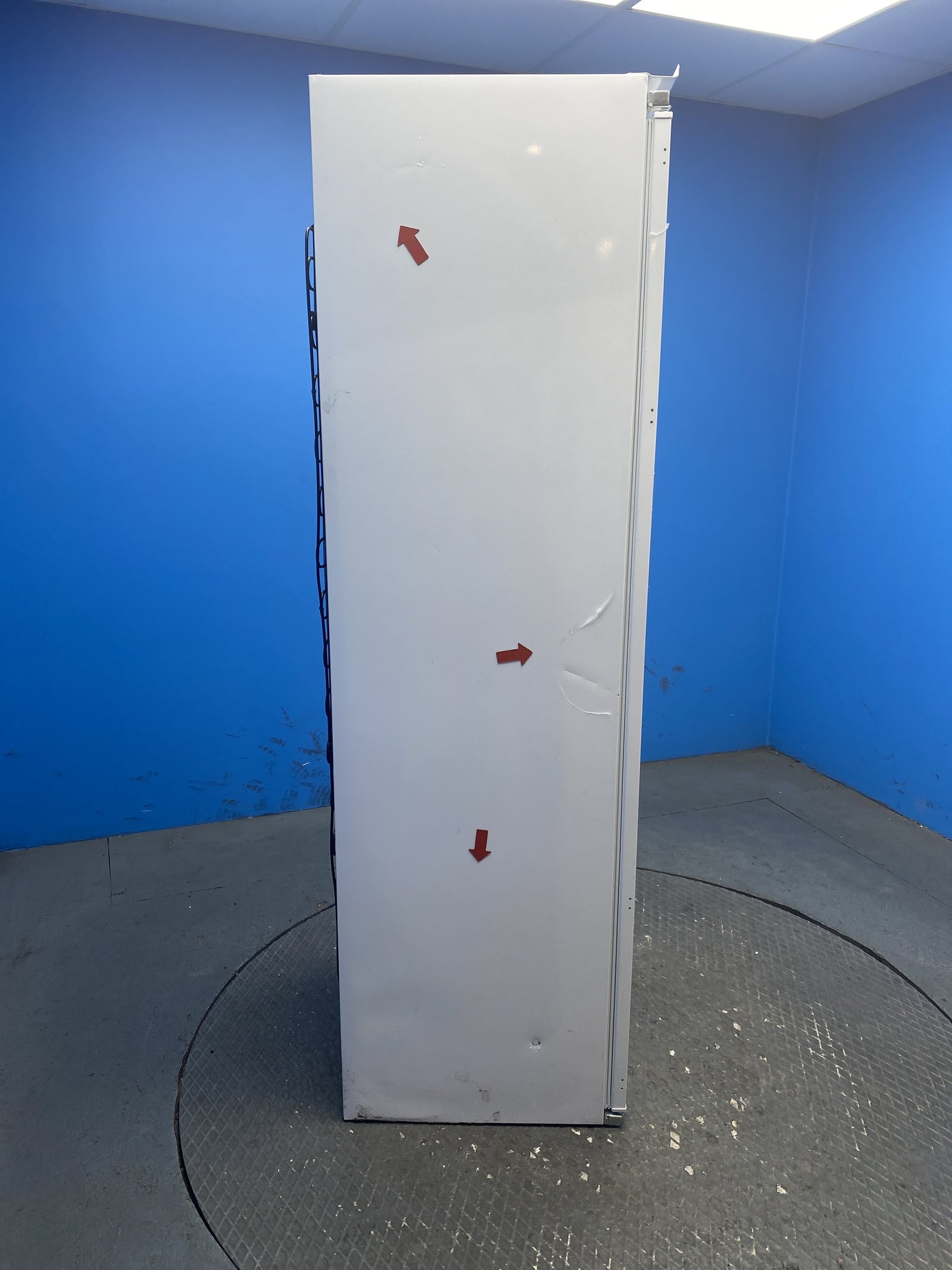 Candy CUS518EWK Integrated 204L Tall Freezer