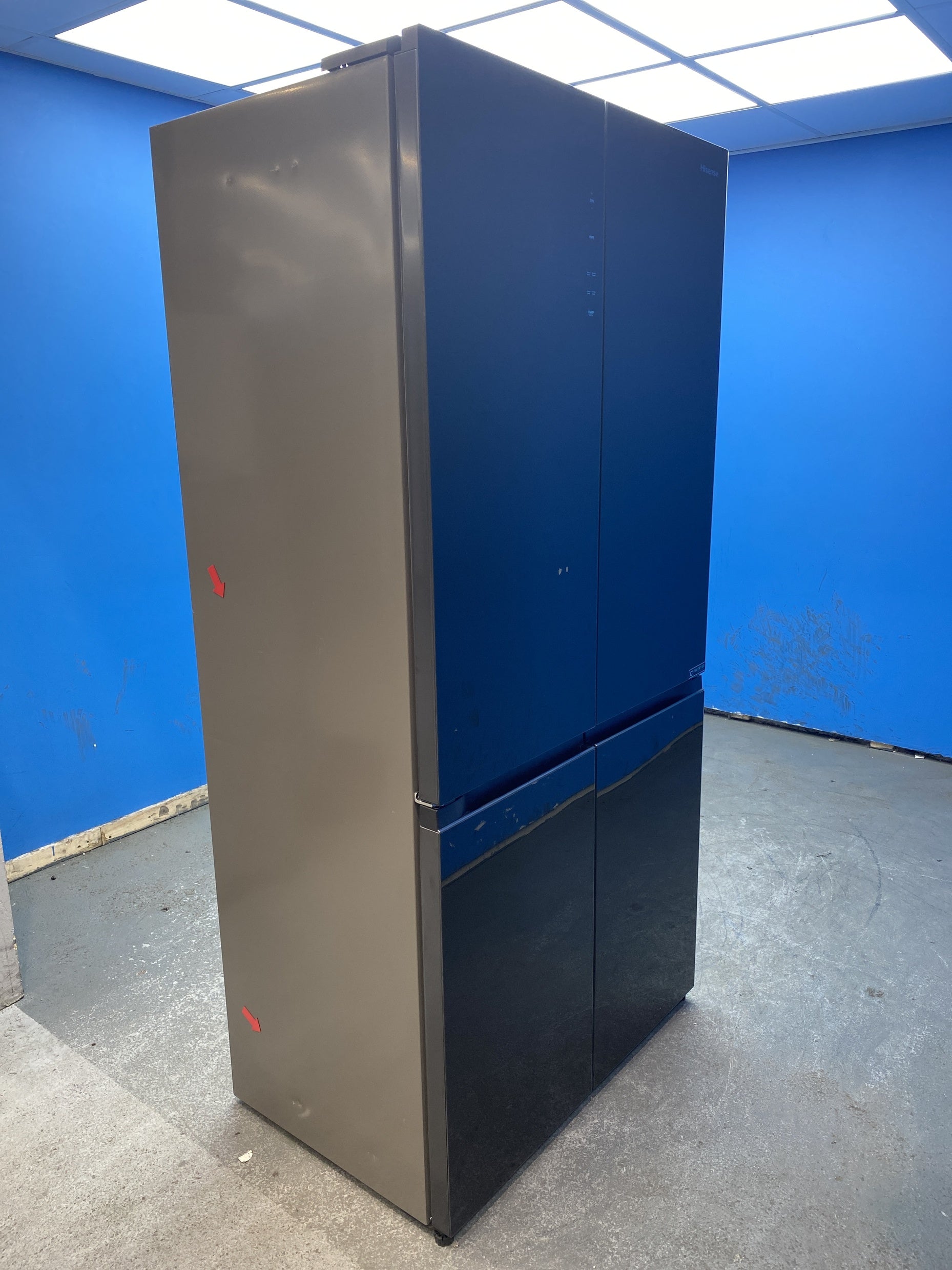 #GRC-137-484 - Hisense RQ768N4GBE KitchenFit Total No Frost American Fridge Freezer