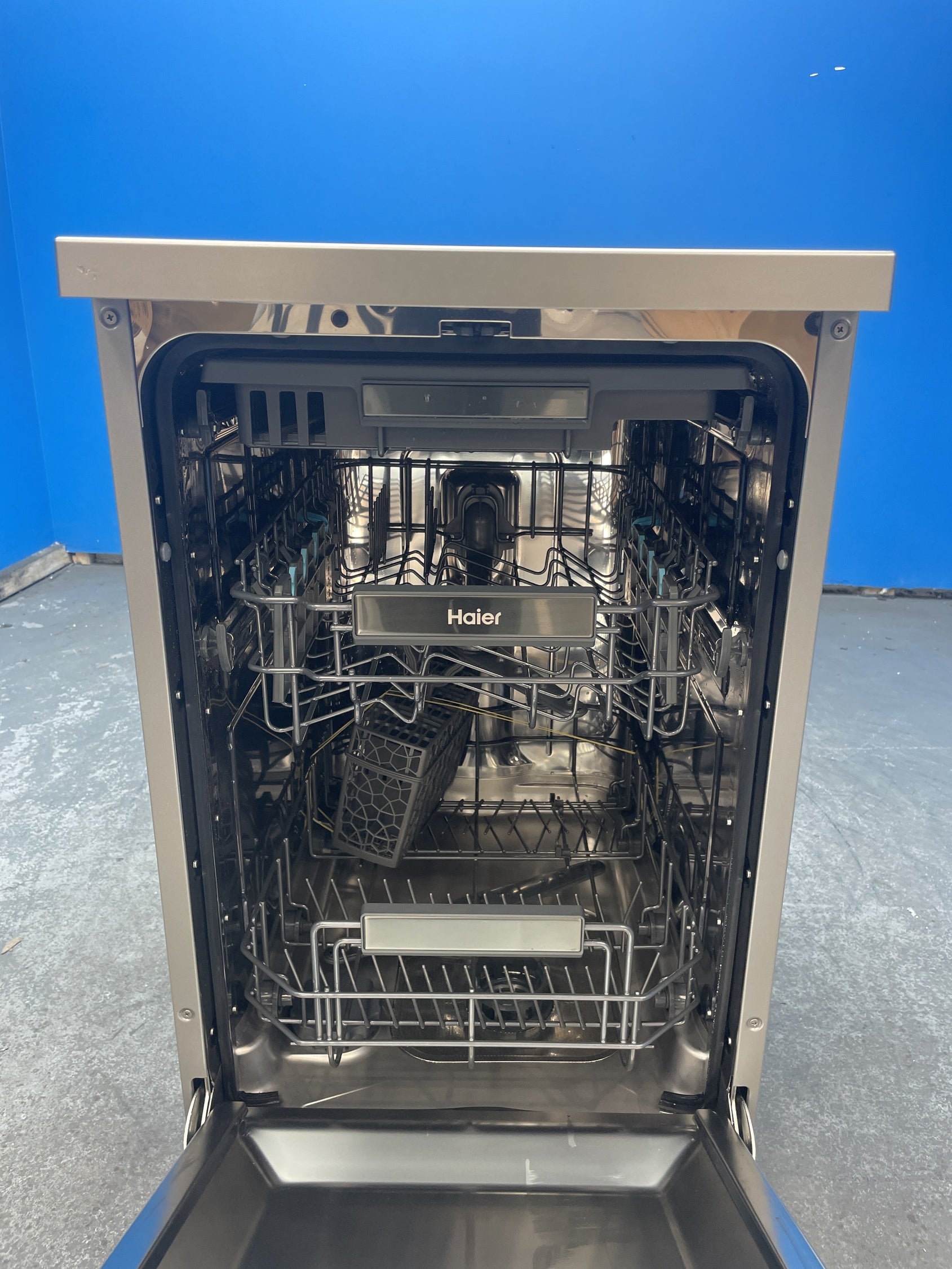 #GRC-160-035 - Haier I-Pro Shine 5 45cm Slimline Dishwasher – 11 Place Settings, WiFi Connected, Silver