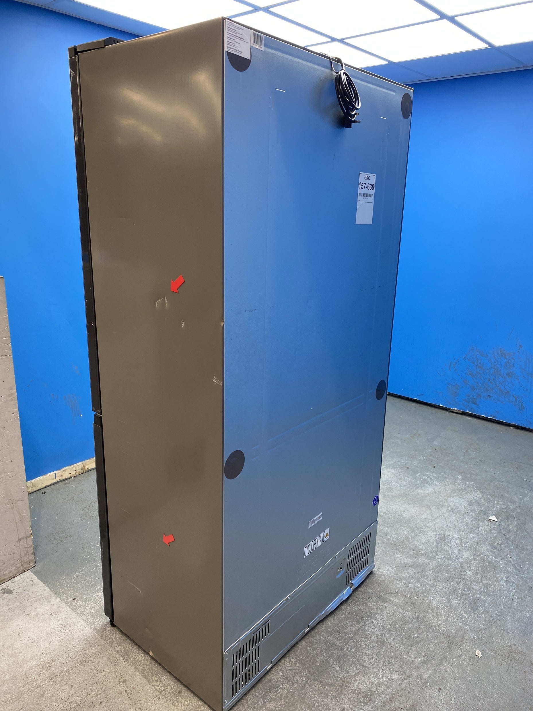 #GRC-157-639 - Hisense RQ768N4GBE KitchenFit Total No Frost American Fridge Freezer