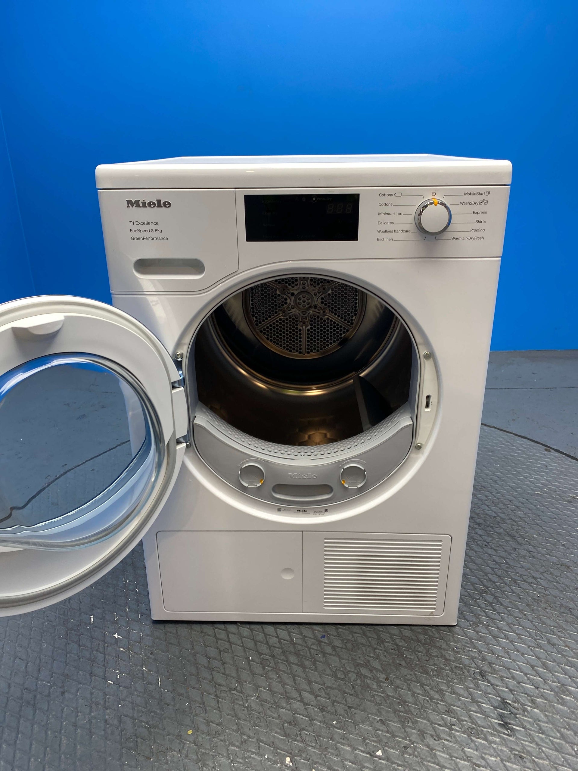 Miele TEF765WP 8kg Heat Pump Tumble Dryer