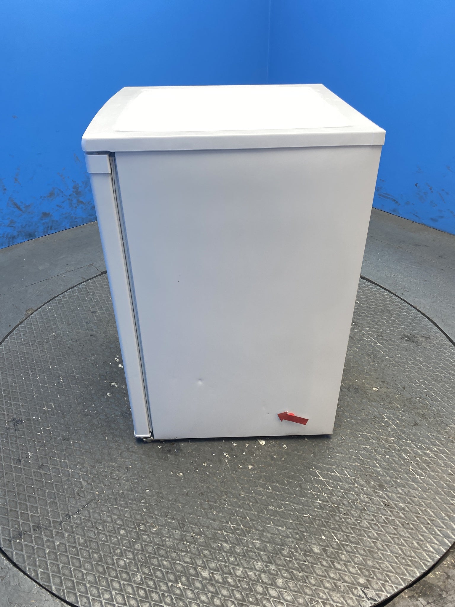 Statesman L255W 113 Litre 55cm Under Counter Fridge