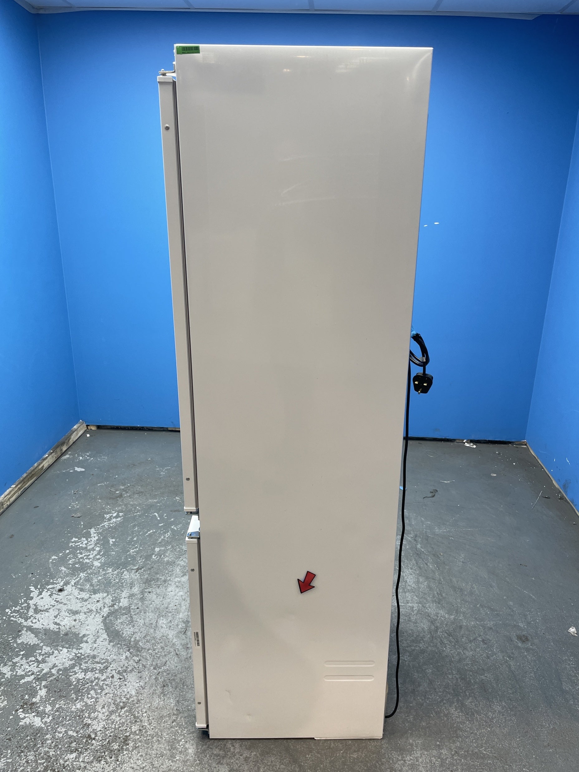 #GRC-156-916 - Haier Series 6 HBQW5518EK Built-In No Frost Fridge Freezer