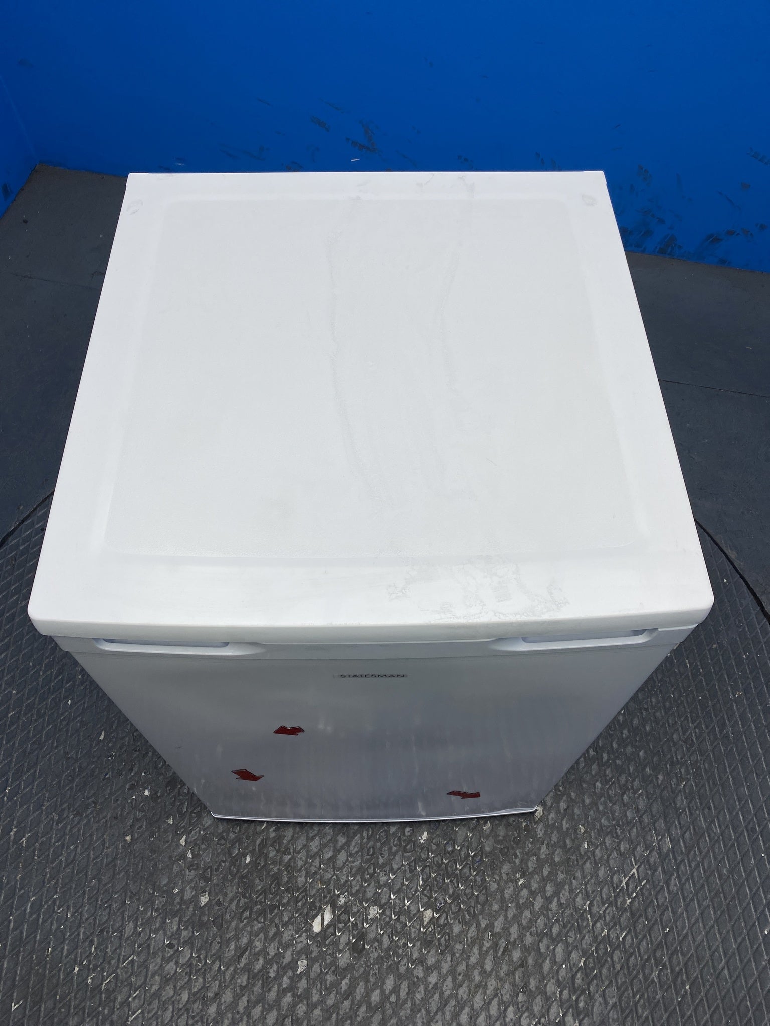 Statesman L255W 113 Litre 55cm Under Counter Fridge