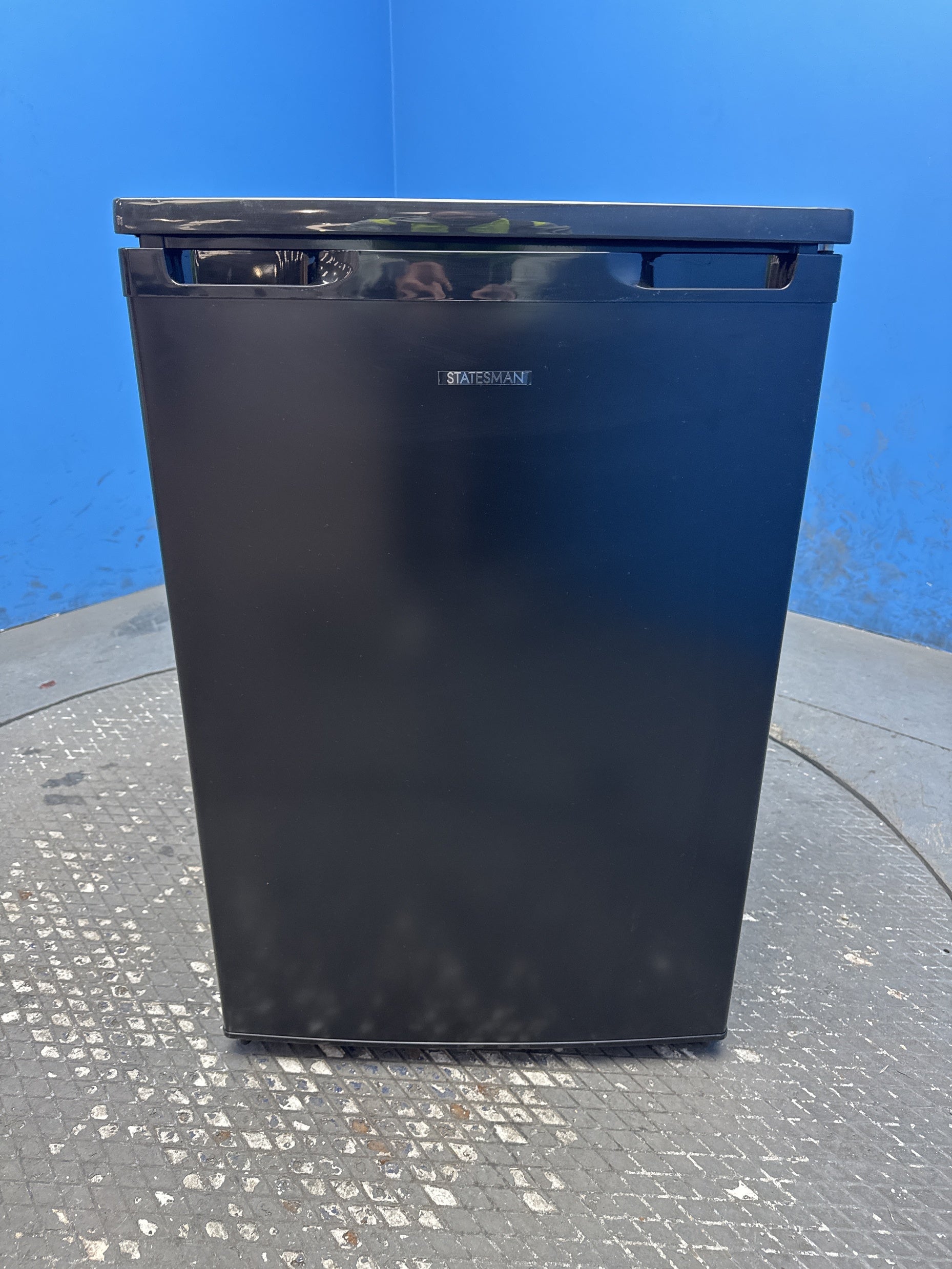 #GRC-153-383 - Statesman R155B 55cm Under Counter Fridge with 4* Ice Box