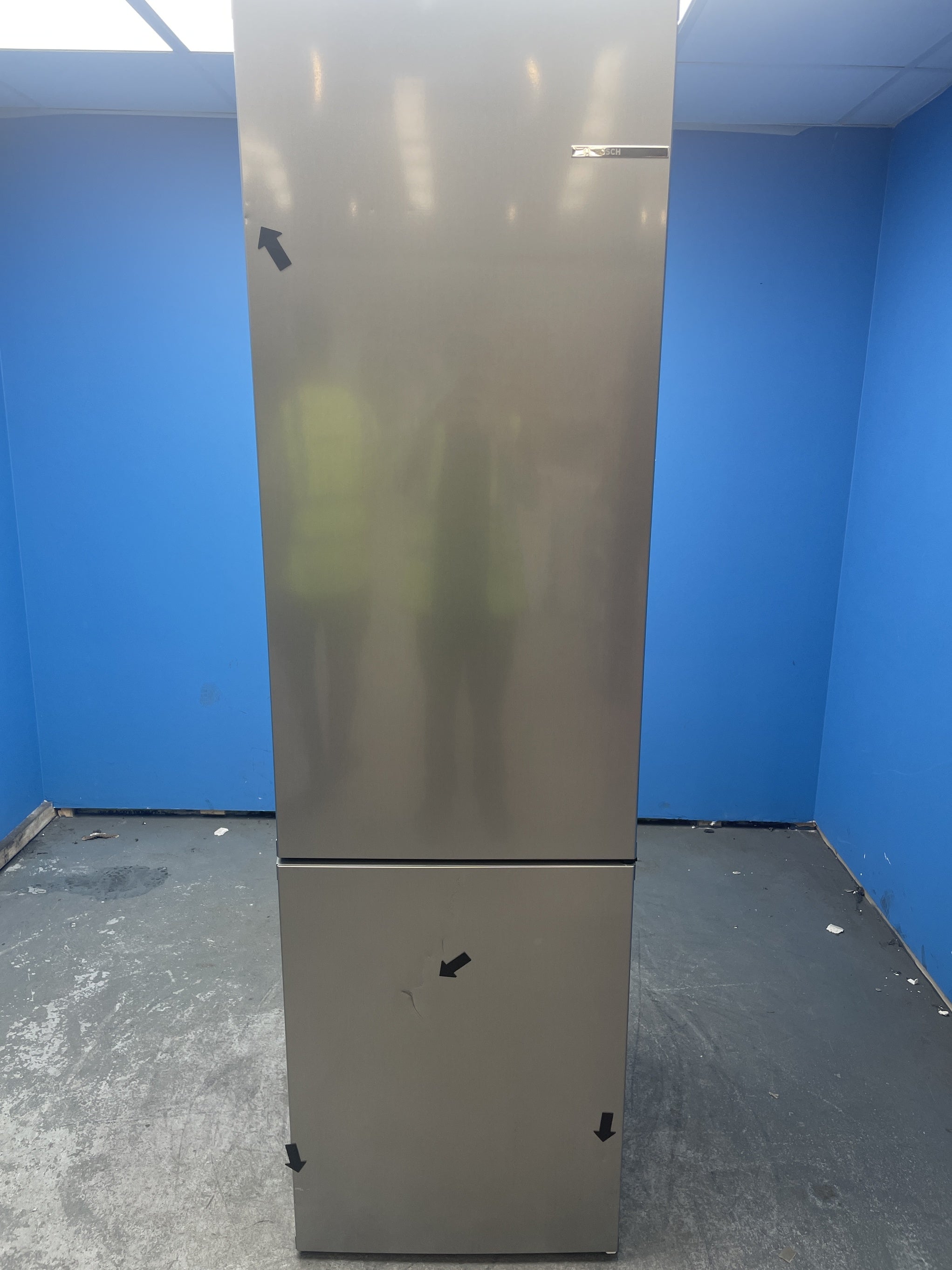 #GRC-158-117 - Bosch KGN392LAGG Series 4 60cm No Frost Fridge Freezer