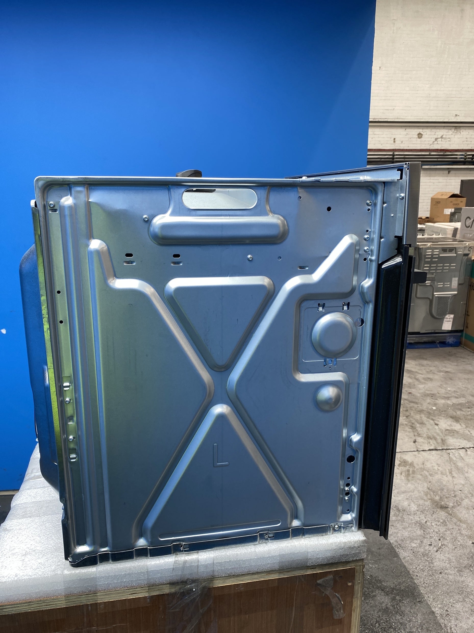 #GRC-155-982 - AEG 5000 SurroundCook OU5AB20CM Built-In Aqua Clean Oven