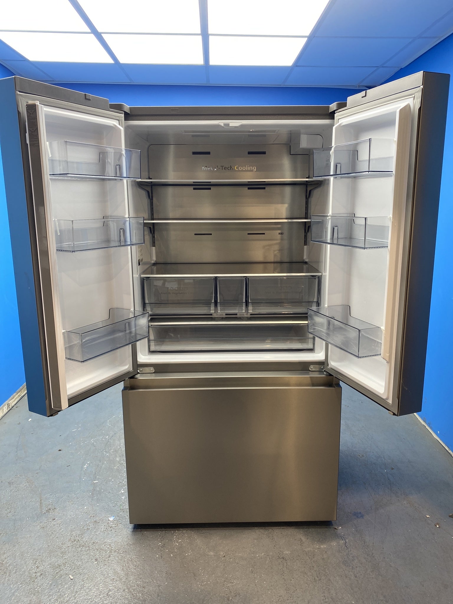 Hisense RF815N4SESE French Door 364 Litre Fridge Freezer